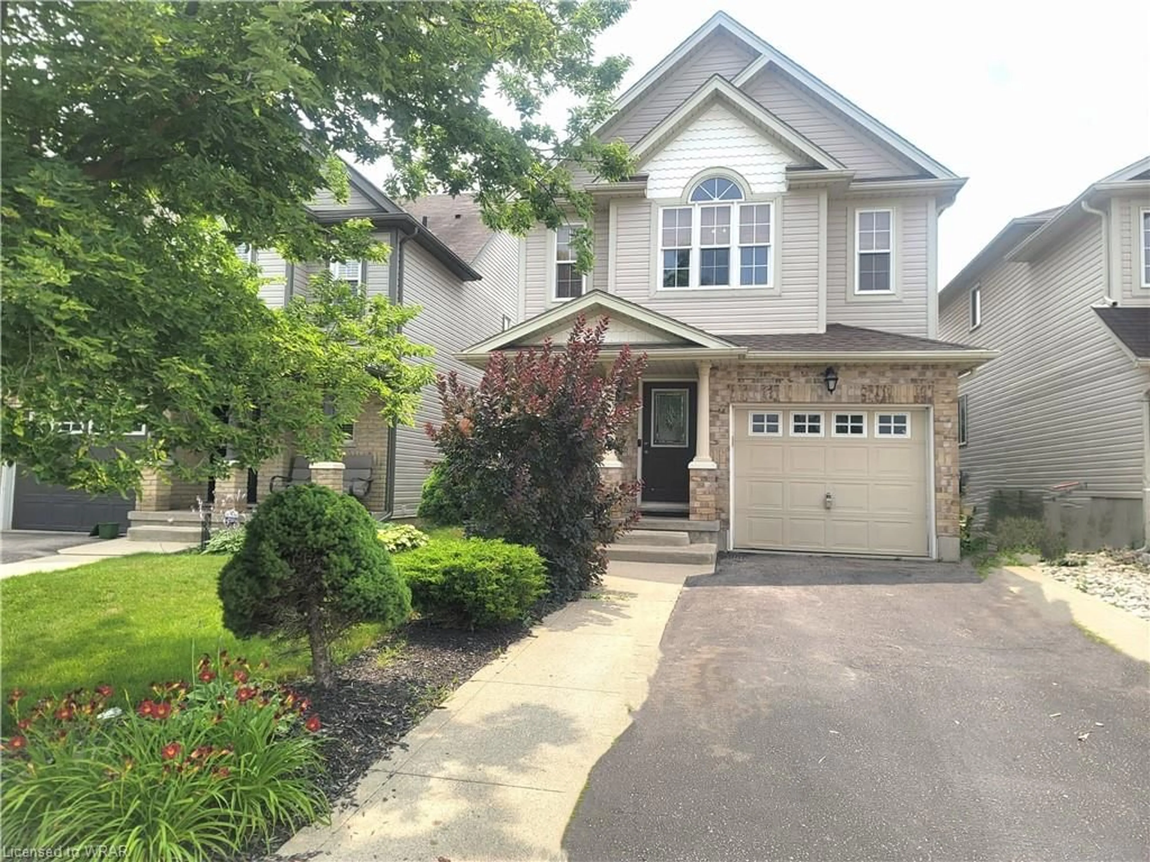 Frontside or backside of a home for 91 Red Clover Cres, Kitchener Ontario N2E 4G7