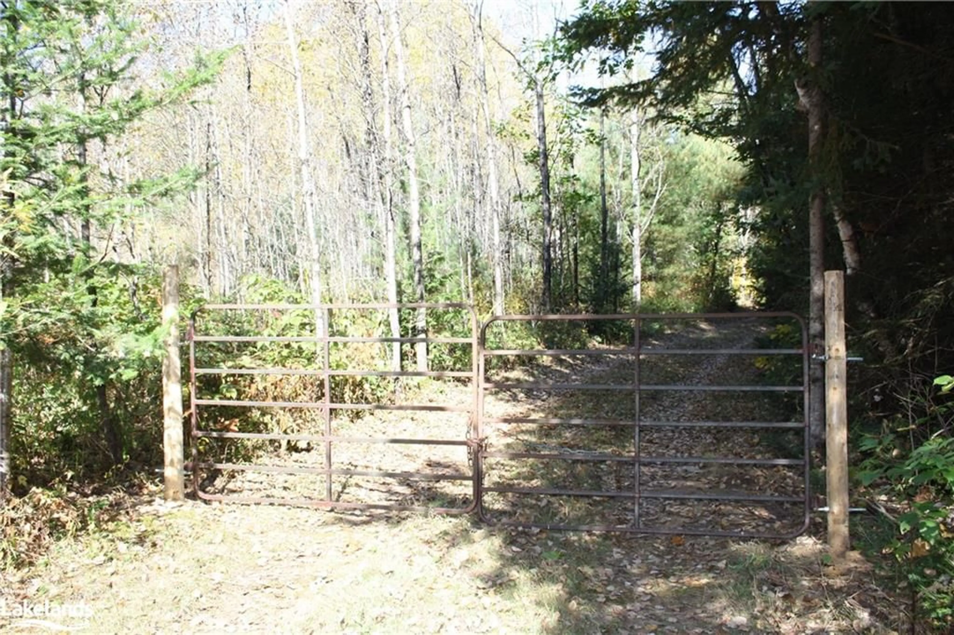 Fenced yard for 0 Pt Lt 20 Con 2 Snowdon, Minden Hills Ontario K0M 2A1