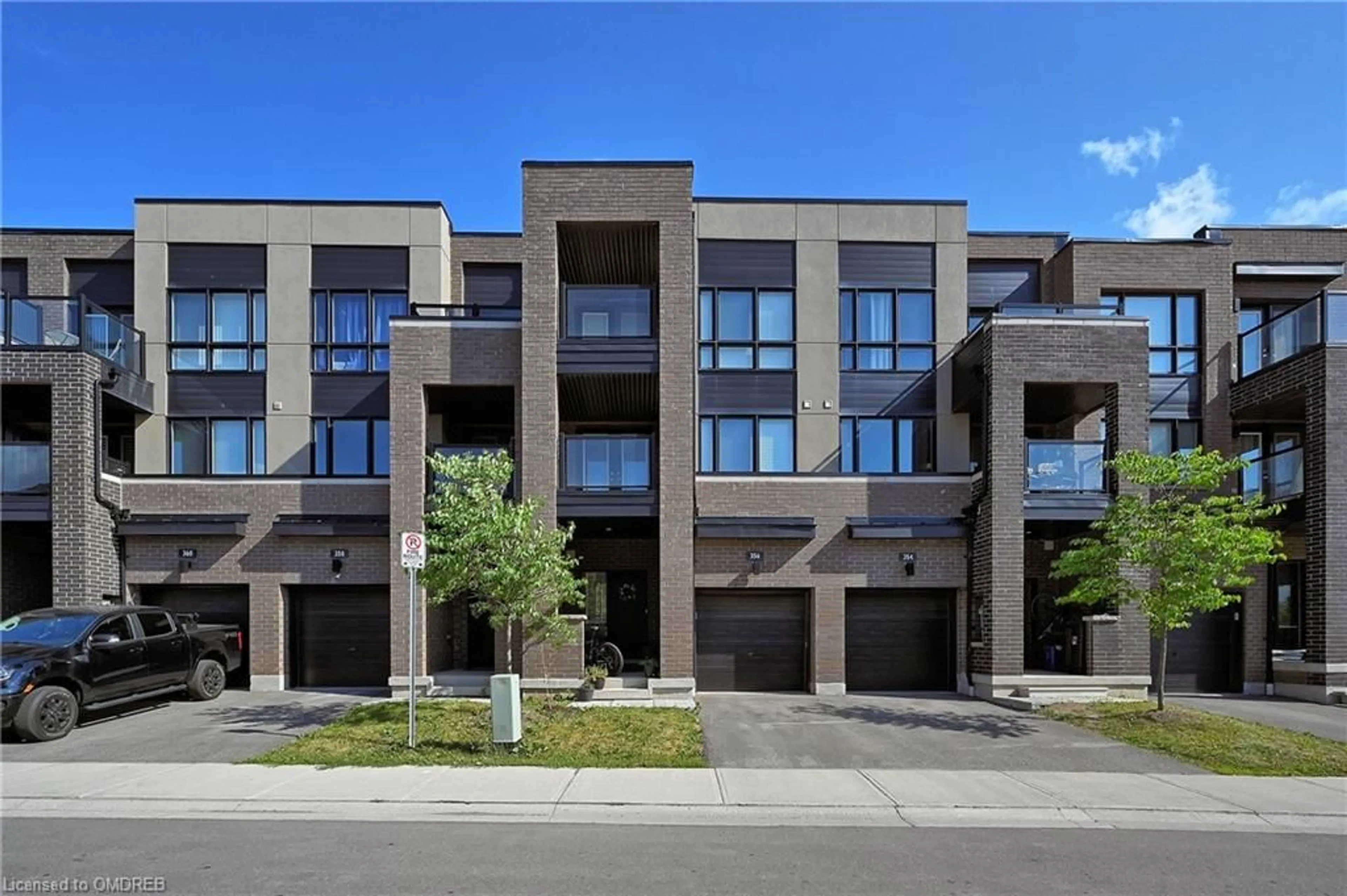 A pic from exterior of the house or condo for 356 Athabasca Common, Oakville Ontario L6H 0R5