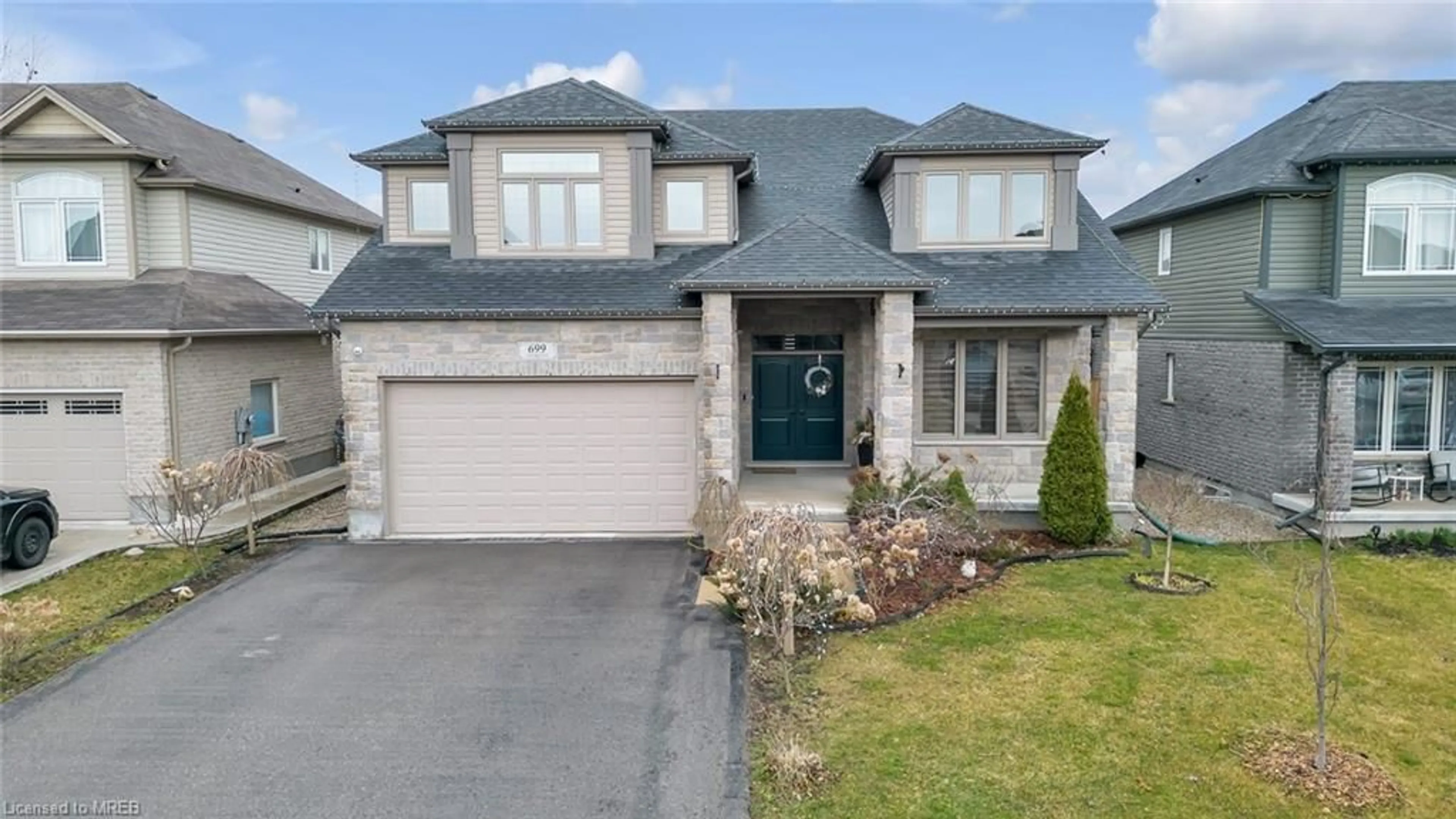 Frontside or backside of a home for 699 Normandy Drive Dr, Woodstock Ontario N4T 0C5