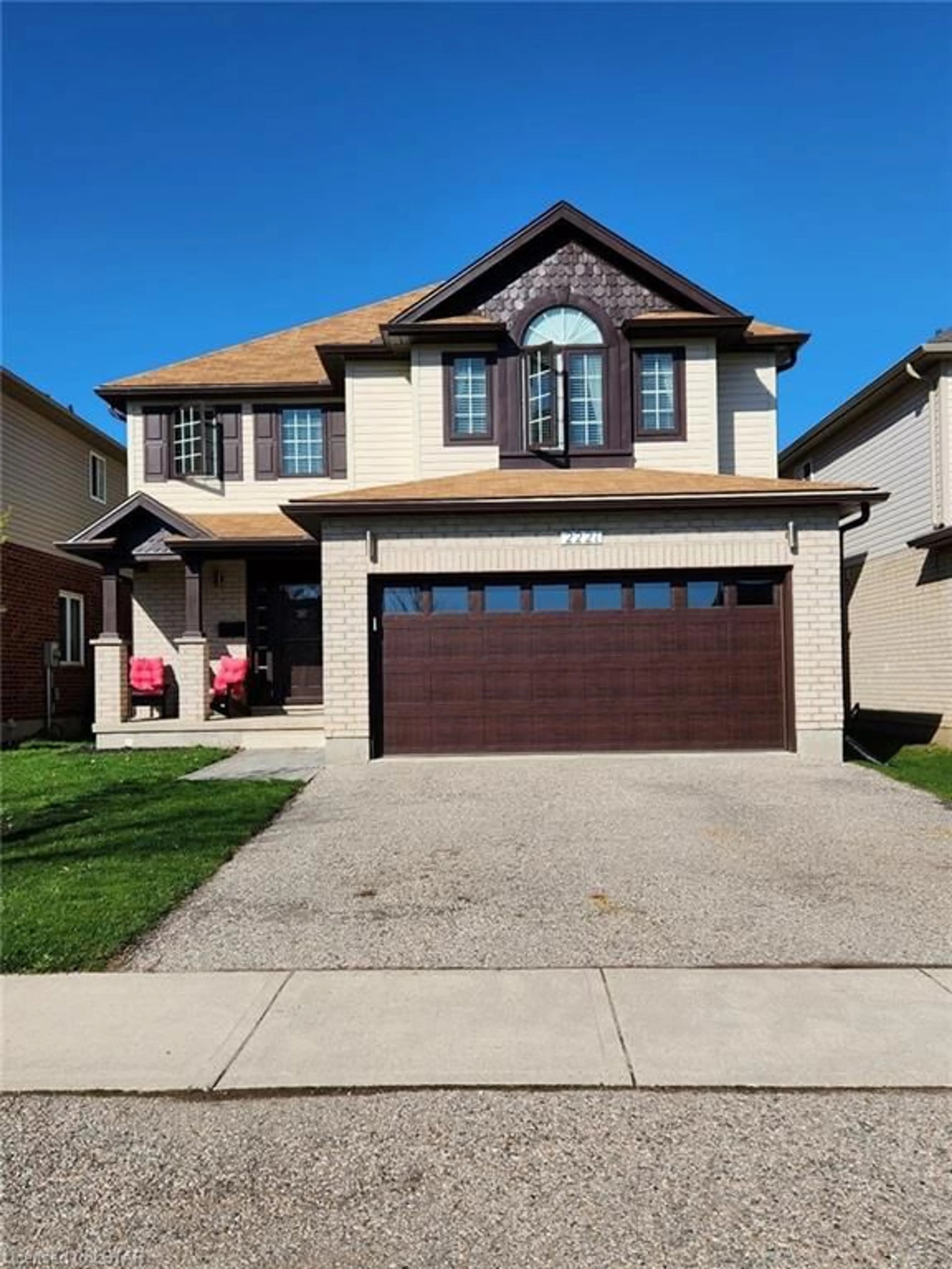 Frontside or backside of a home for 2221 Lilac Ave, London Ontario N6K 5C5