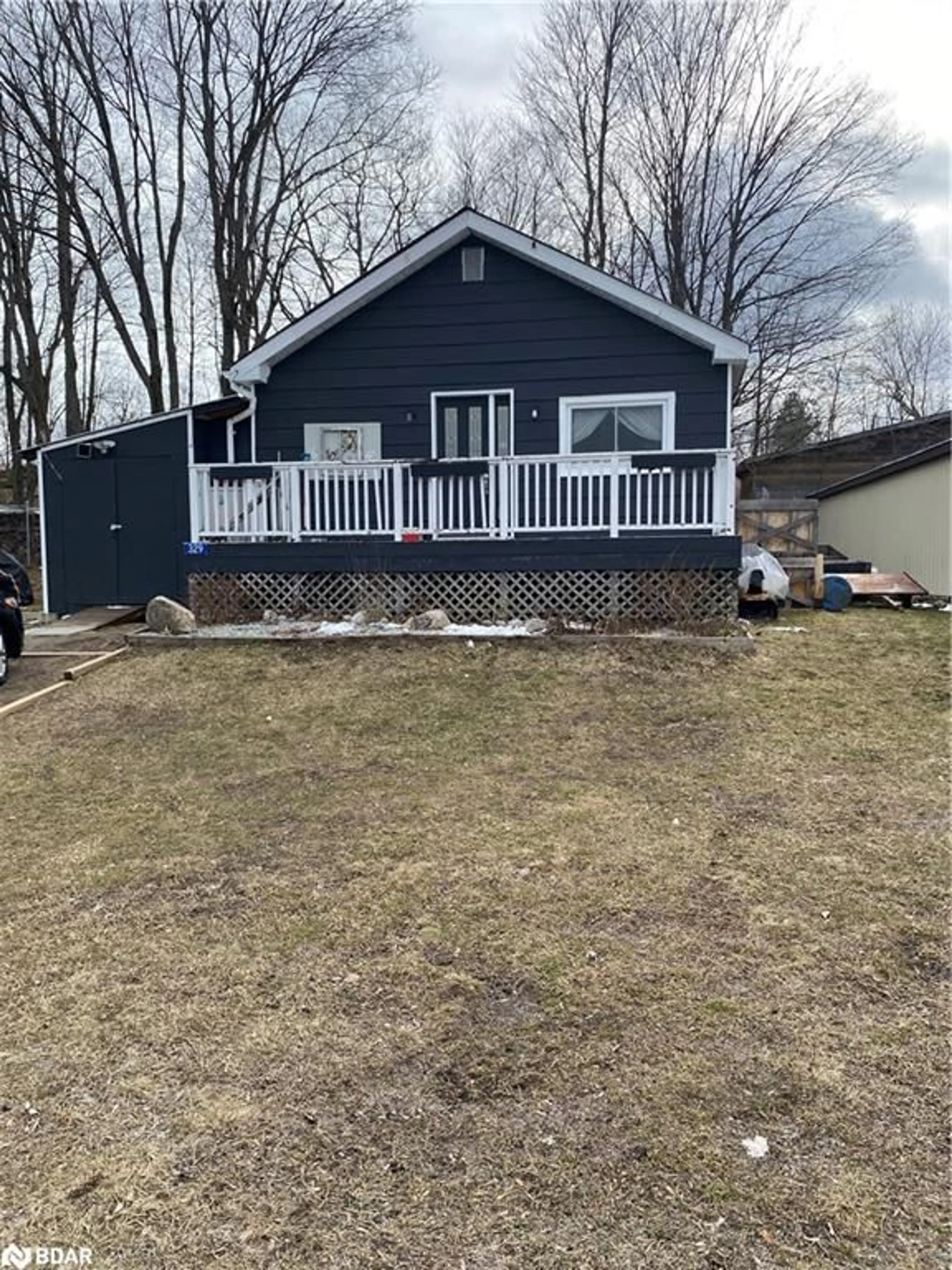 Frontside or backside of a home for 329 High Street St, MacTier Ontario P0C 1H0