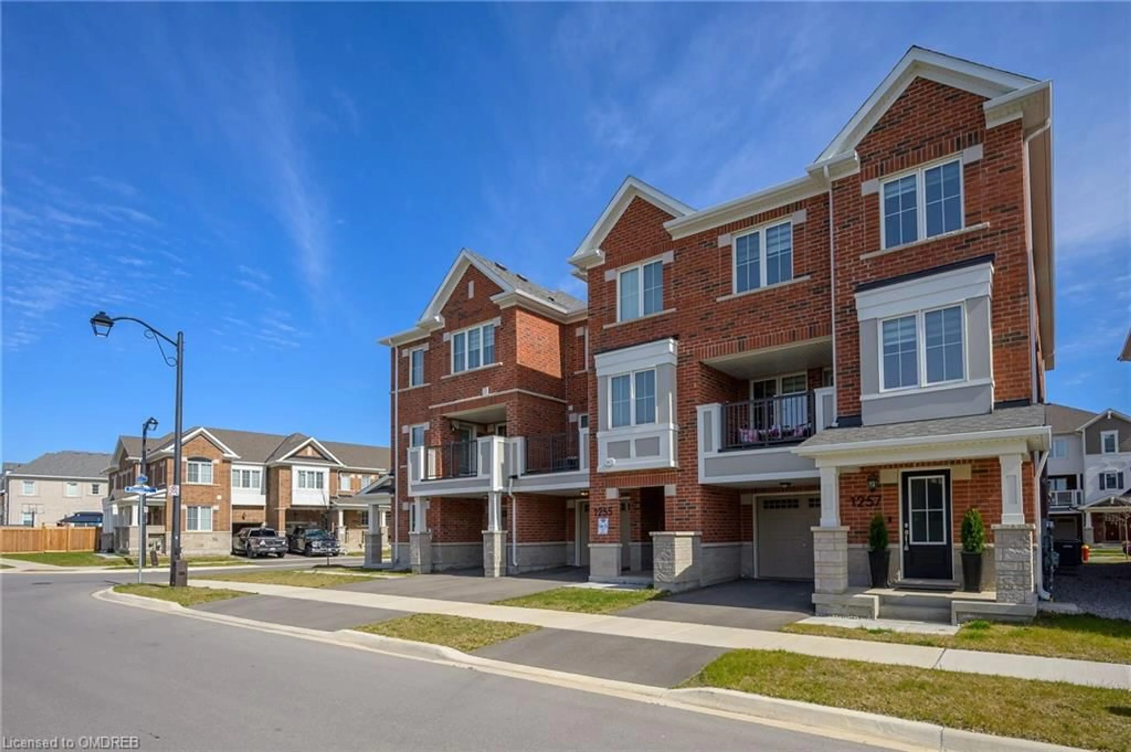 A pic from exterior of the house or condo for 1257 Walnut Landng, Milton Ontario L9T 2X5
