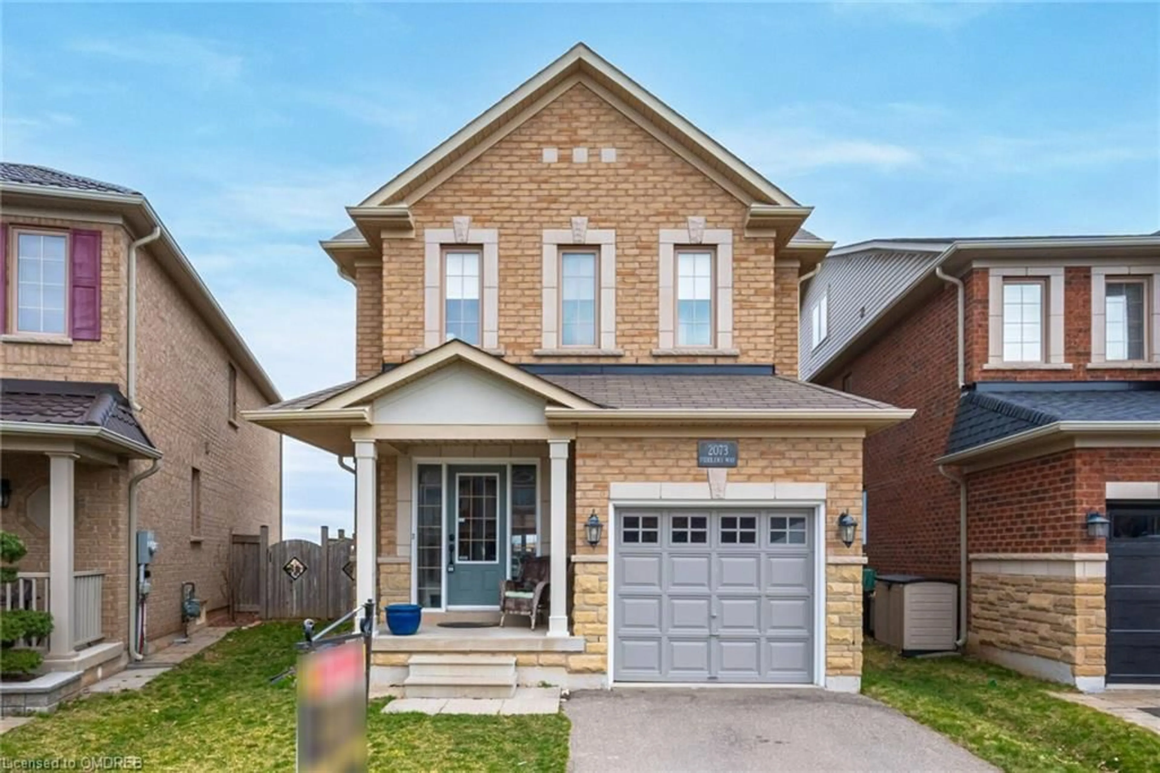 Home with brick exterior material for 2073 Fiddlers Way, Oakville Ontario L6M 0M4