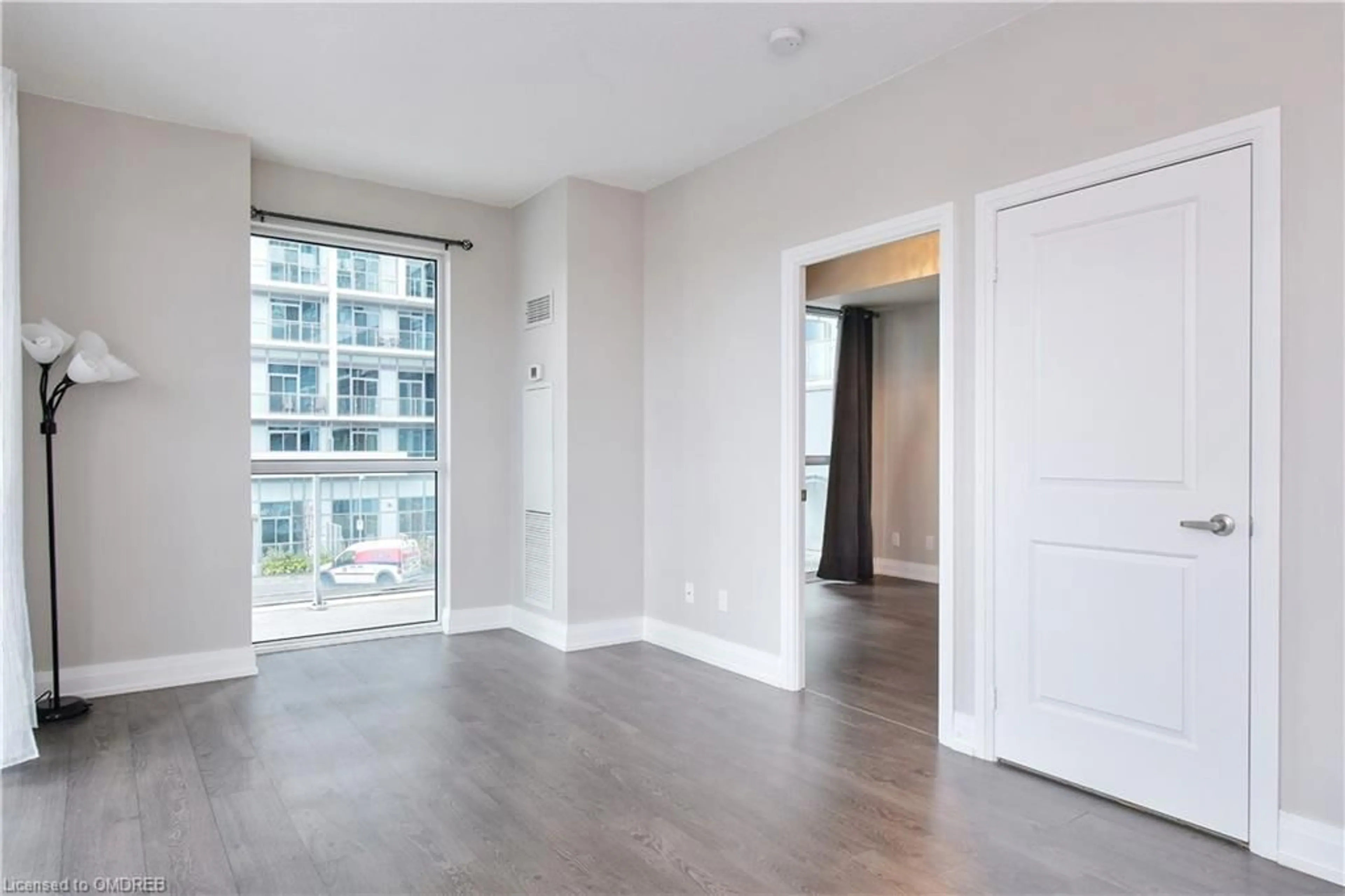 A pic of a room for 65 Speers Rd #205, Oakville Ontario L6K 0J1