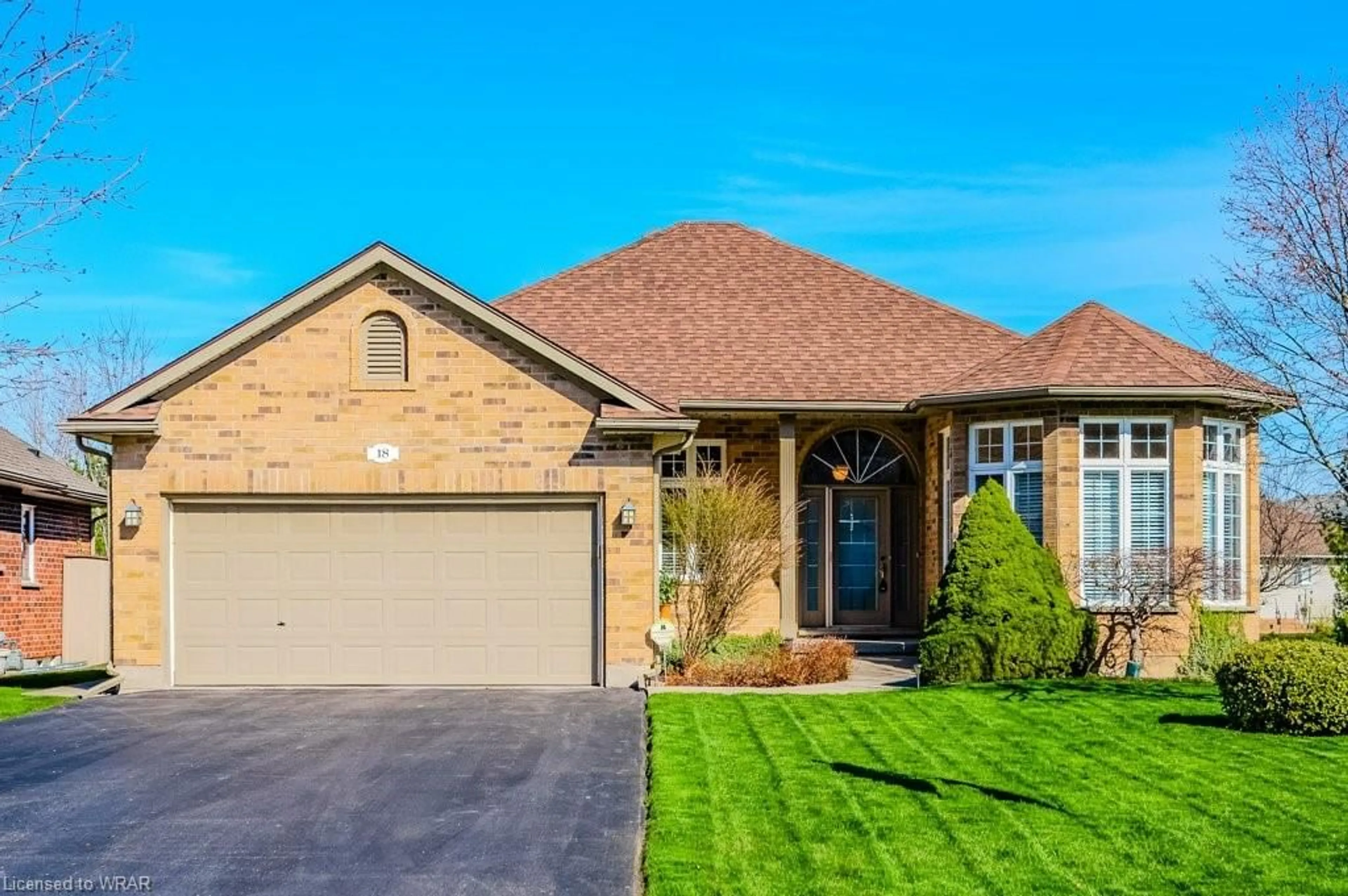 Home with brick exterior material for 18 Woods Edge Crt #159, Baden Ontario N3A 3R2