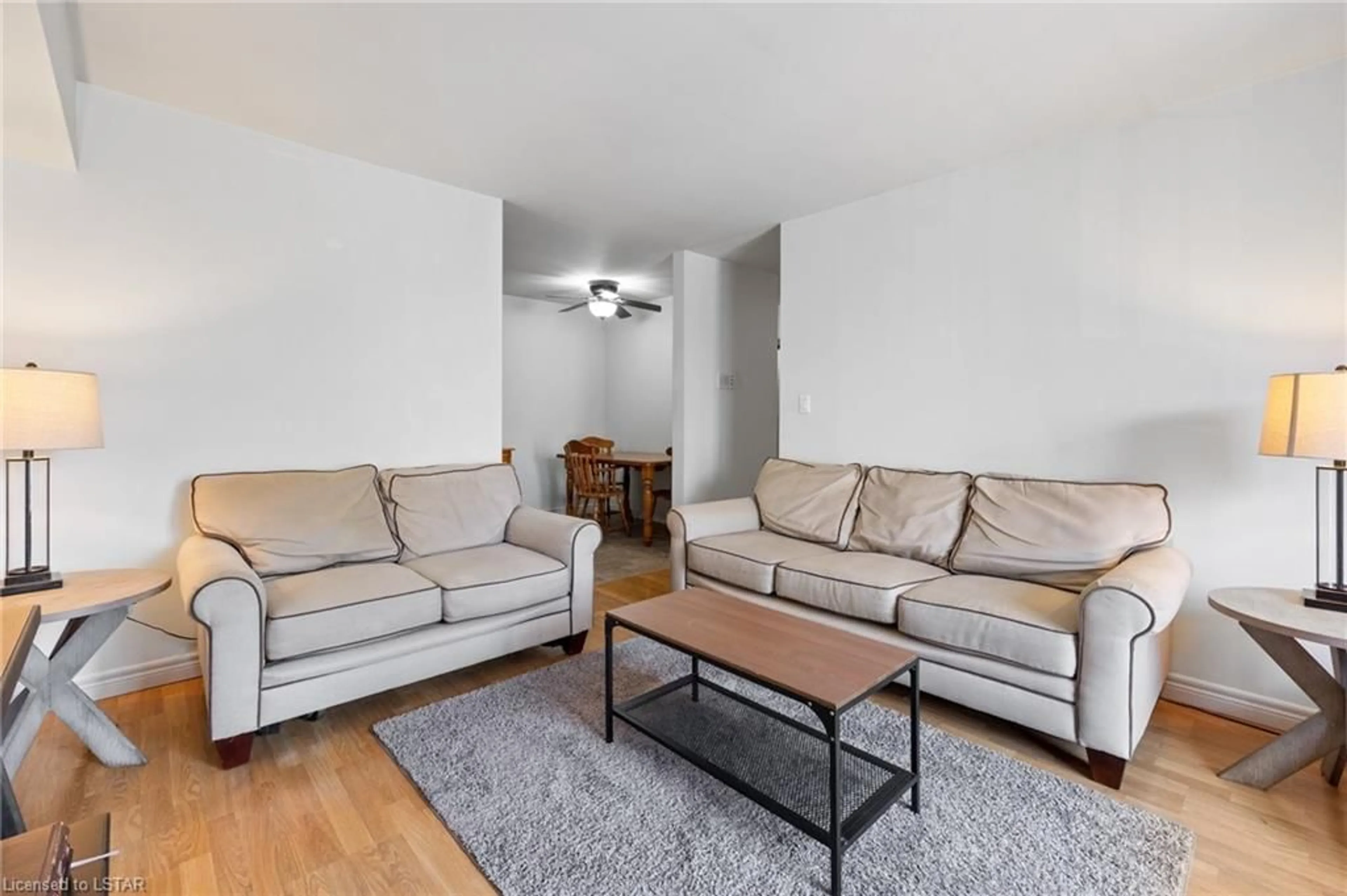 Living room for 3355 Sandwich St #304, Windsor Ontario N9C 1B2