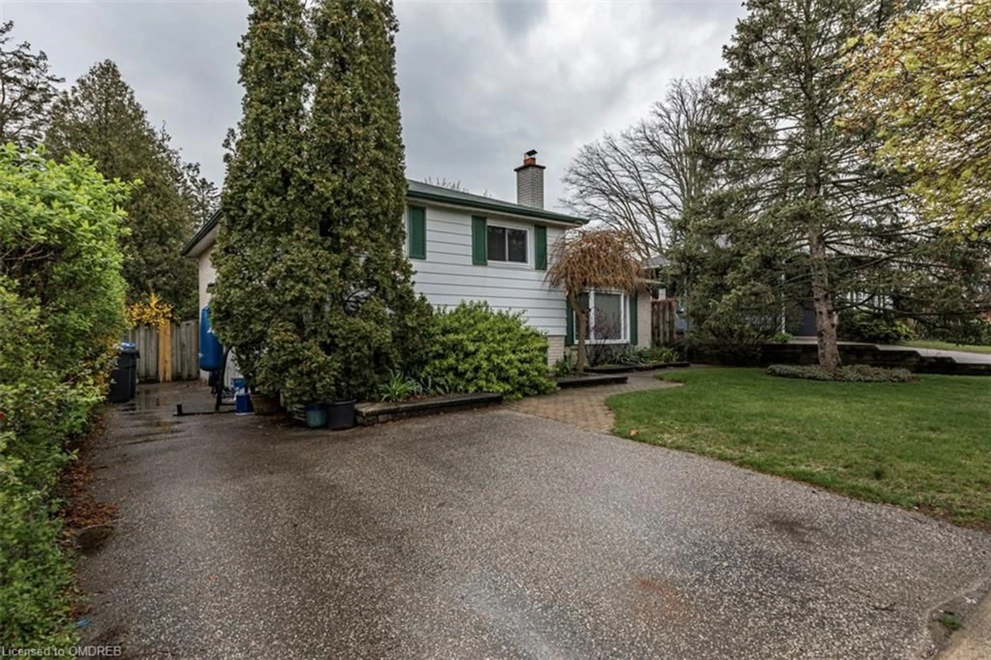 Frontside or backside of a home for 1948 Foxcroft Ave, Mississauga Ontario L5J 2J4