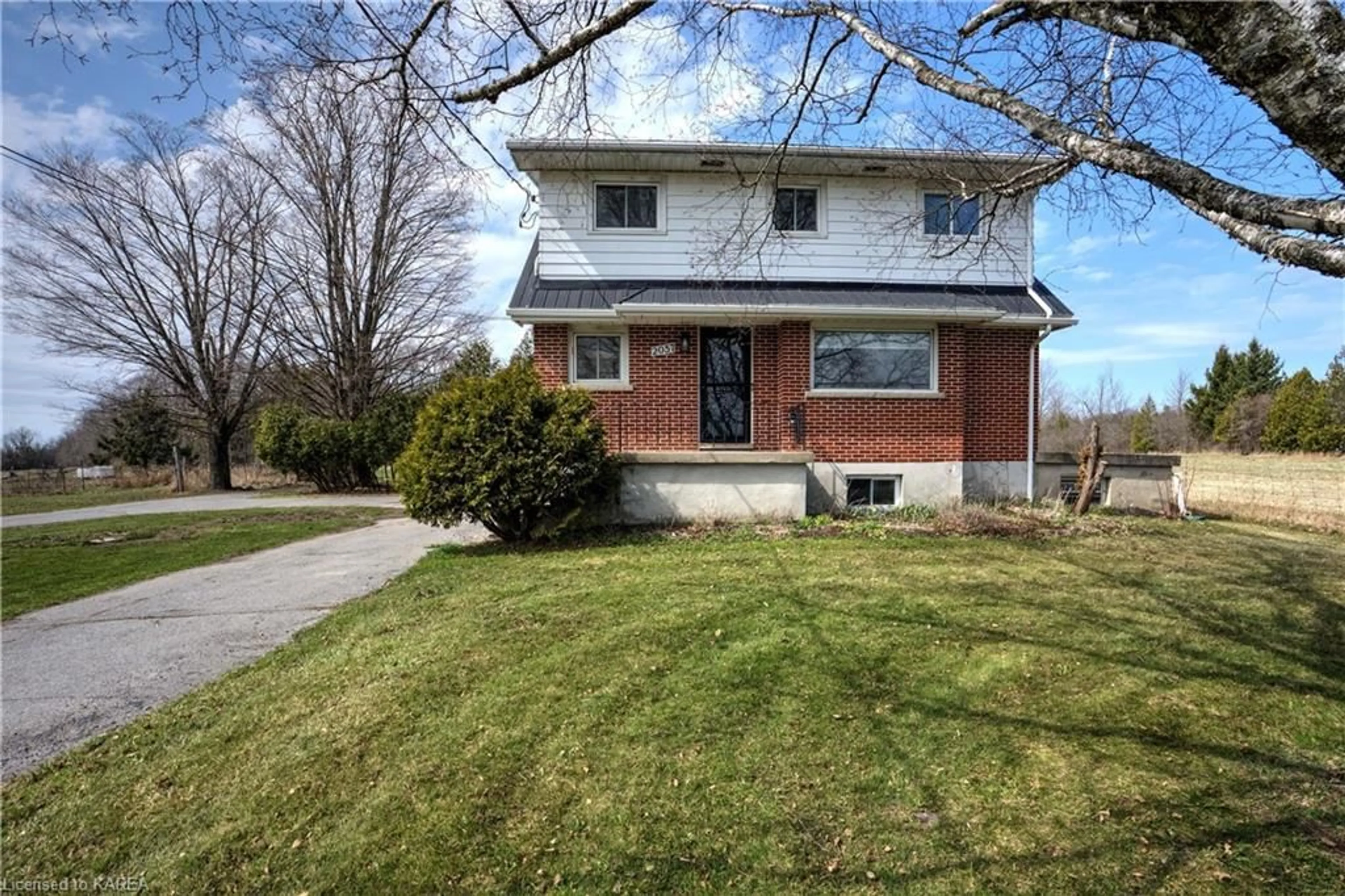 Frontside or backside of a home for 2057 Sydenham Road Rd, Kingston Ontario K7L 4V4