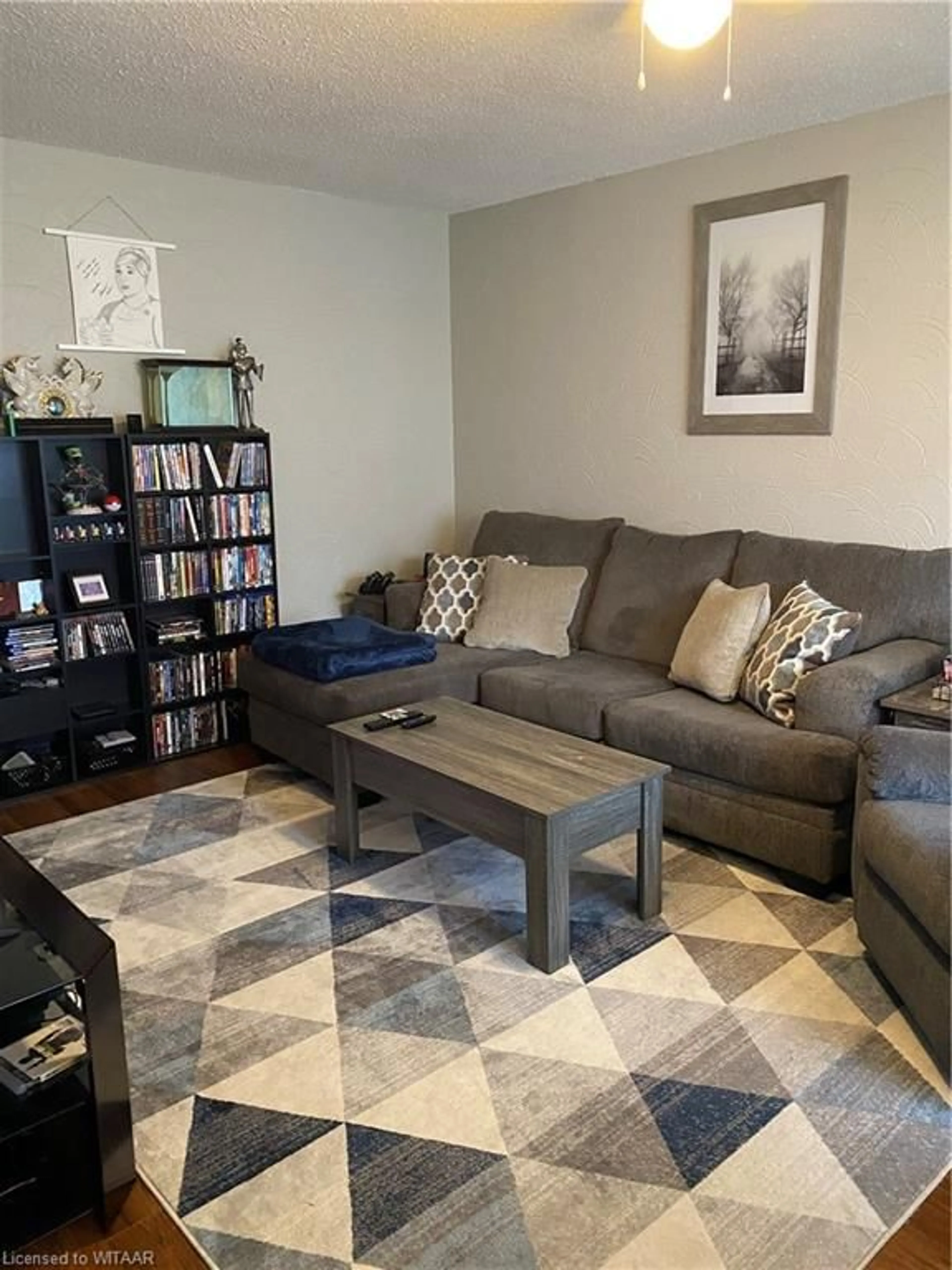 Living room for 1 Lamers Crt #7, Tillsonburg Ontario N4G 4T6