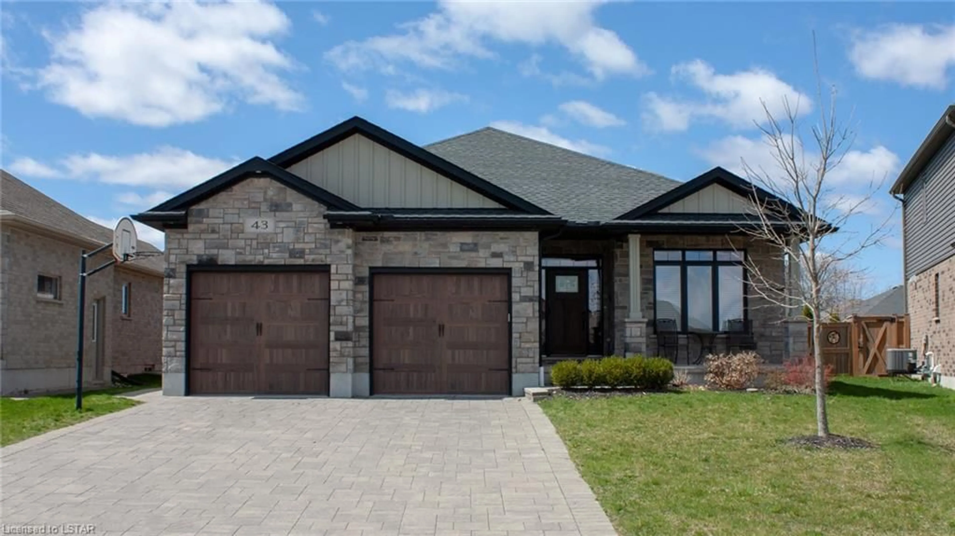 Home with brick exterior material for 43 Brenmar Cres, Belmont Ontario N0L 1B0
