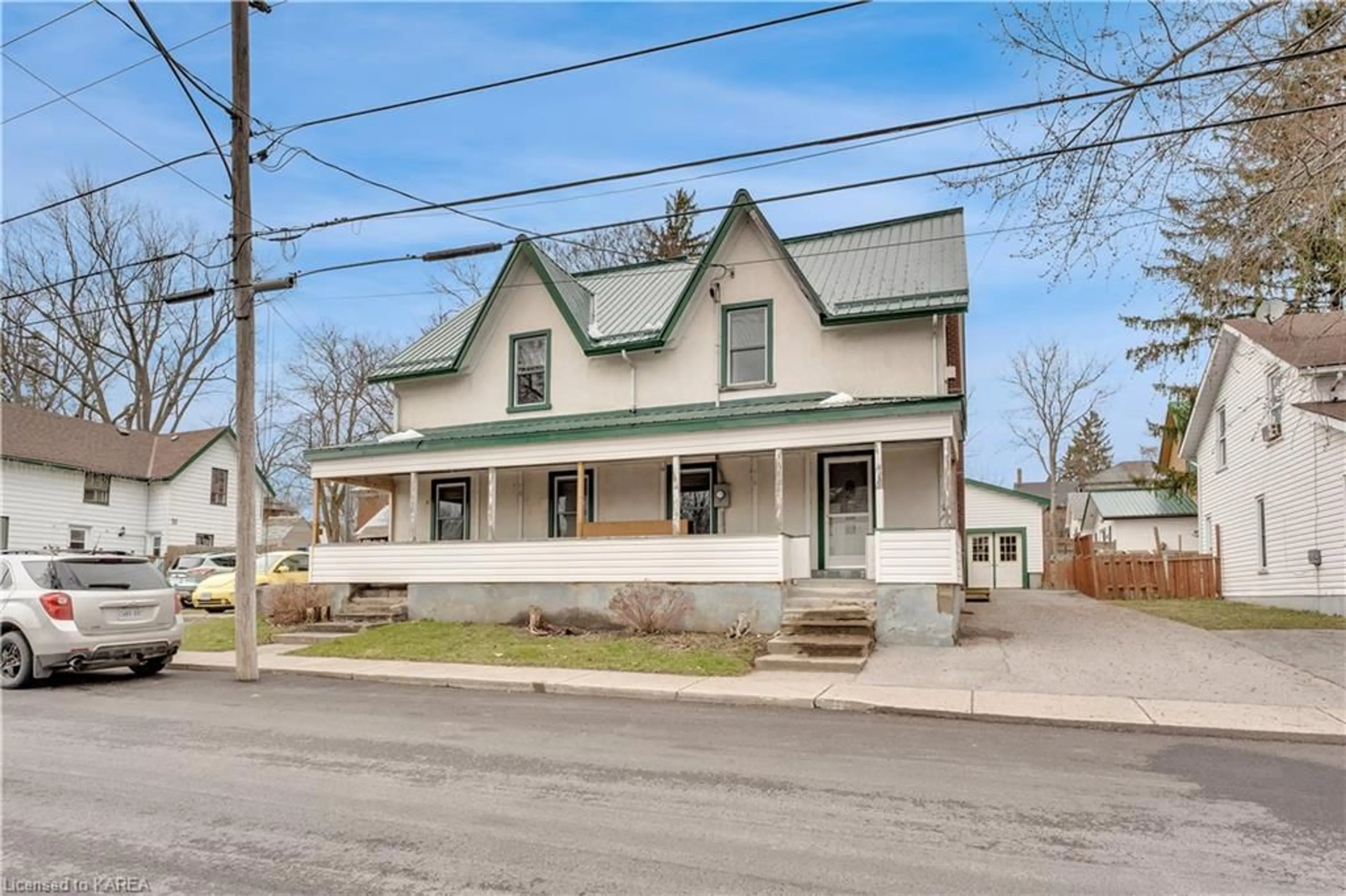 Frontside or backside of a home for 285 Thomas St, Deseronto Ontario K0K 1X0