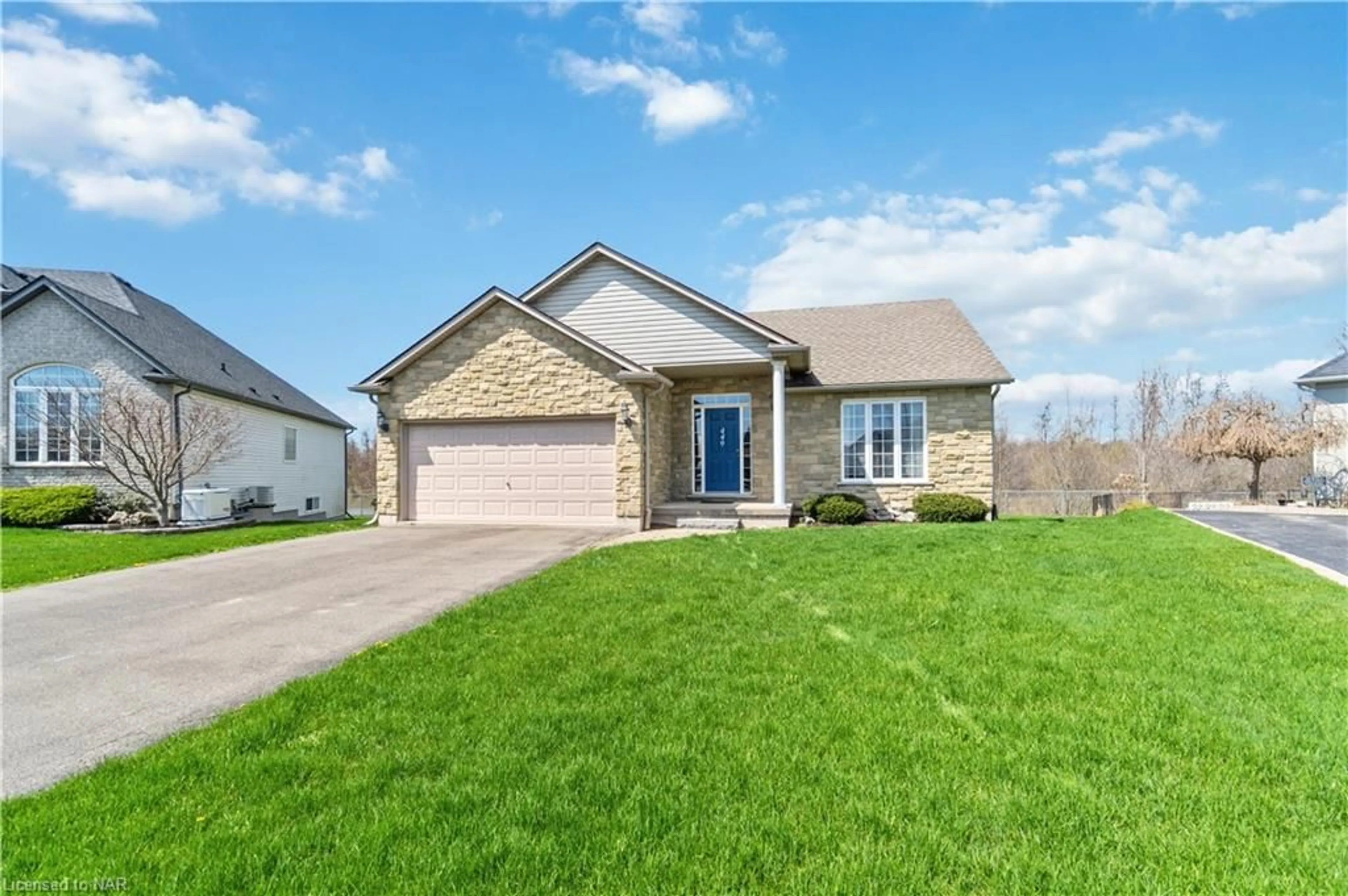 Frontside or backside of a home for 449 Barrington Crt, Ridgeway Ontario L0S 1N0