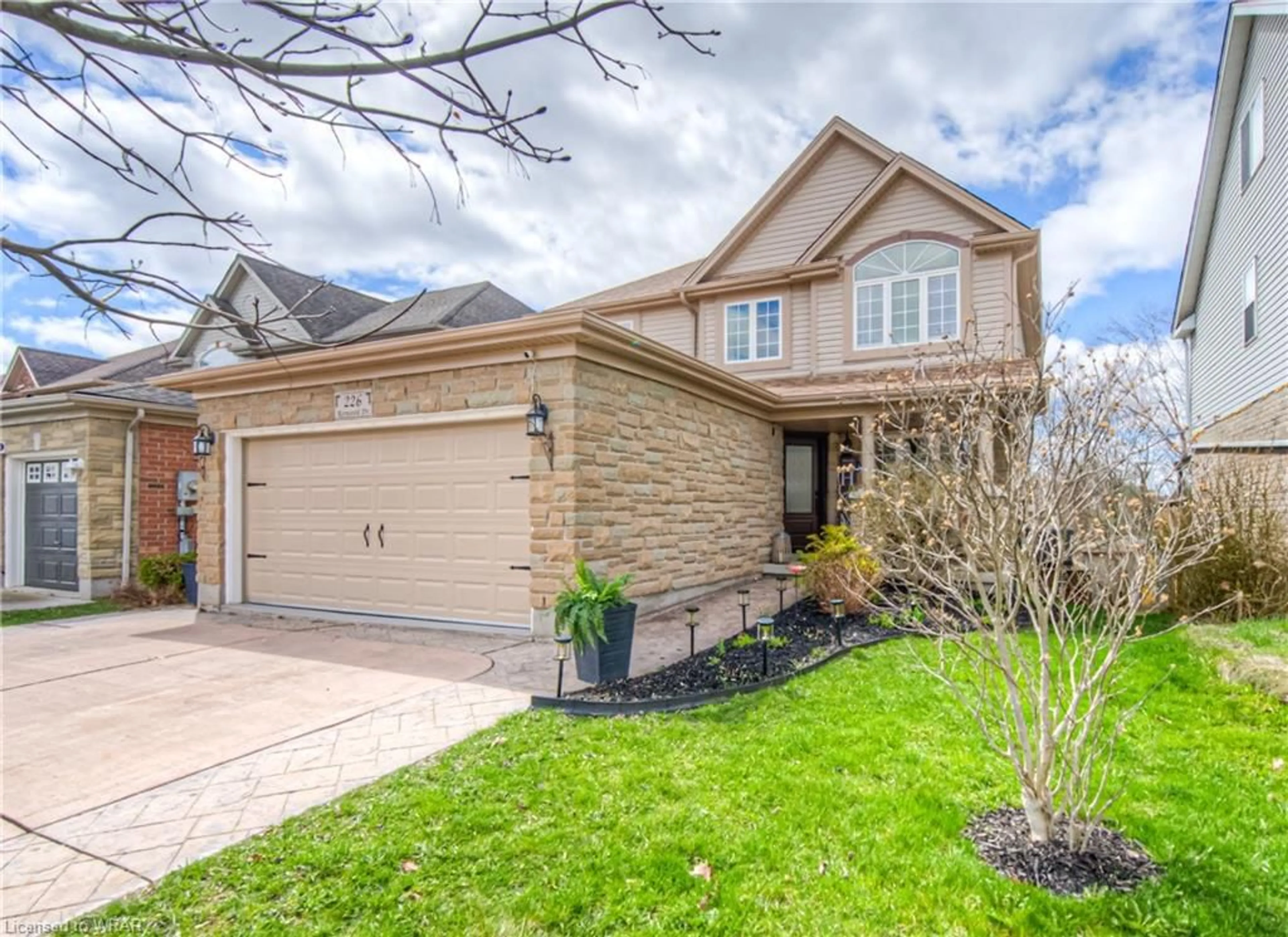 Home with brick exterior material for 226 Kerwood Dr, Cambridge Ontario N3C 4M6