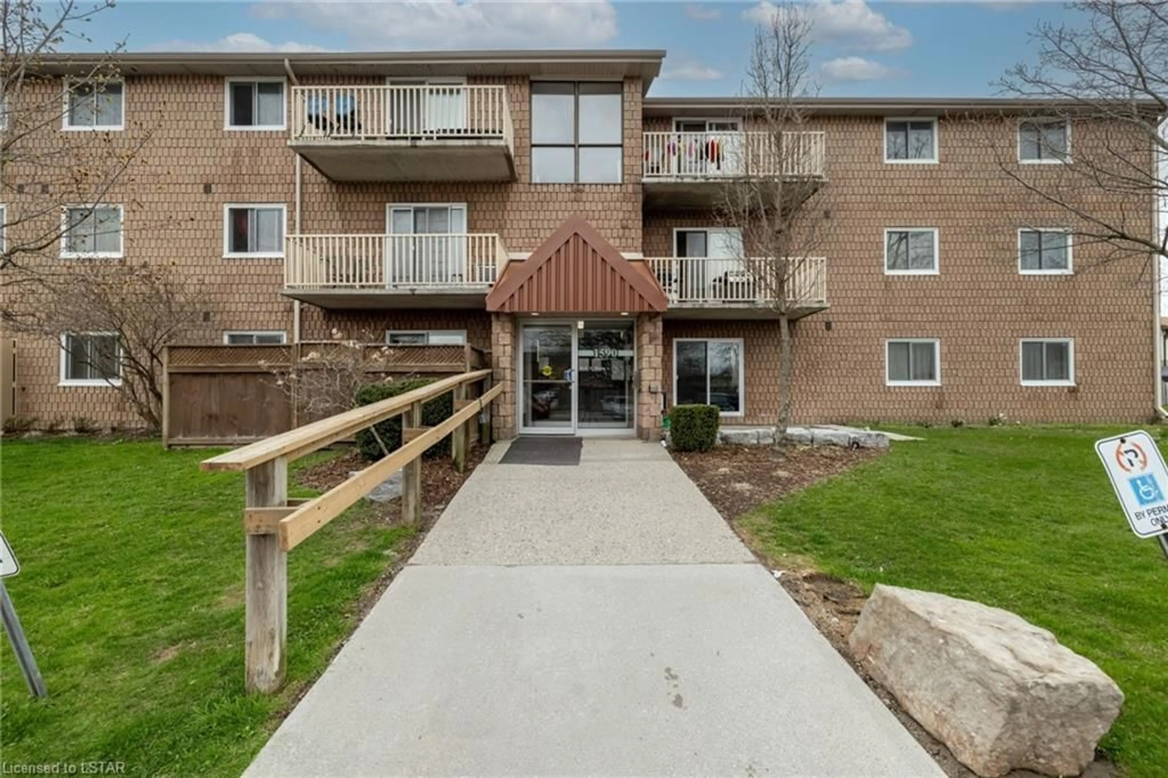 A pic from exterior of the house or condo for 1590 Ernest Ave #301, London Ontario N6E 2V4