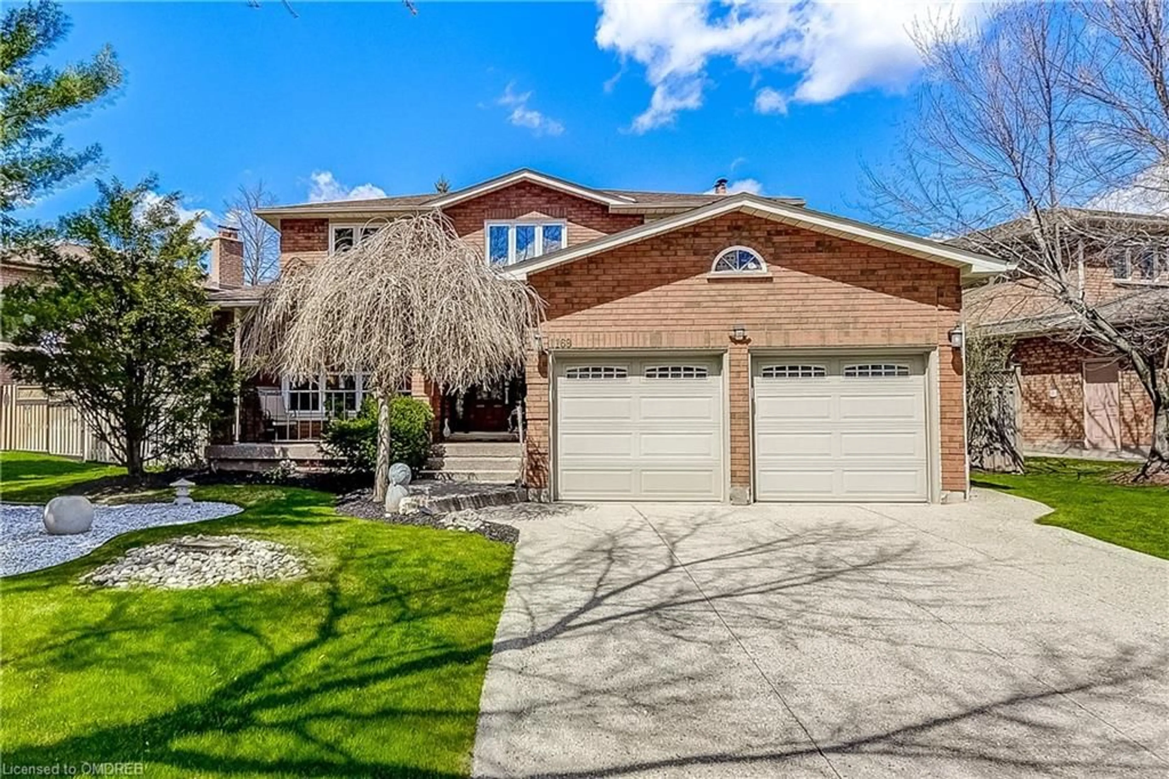 Home with brick exterior material for 1169 Beechgrove Cres, Oakville Ontario L6M 2B3