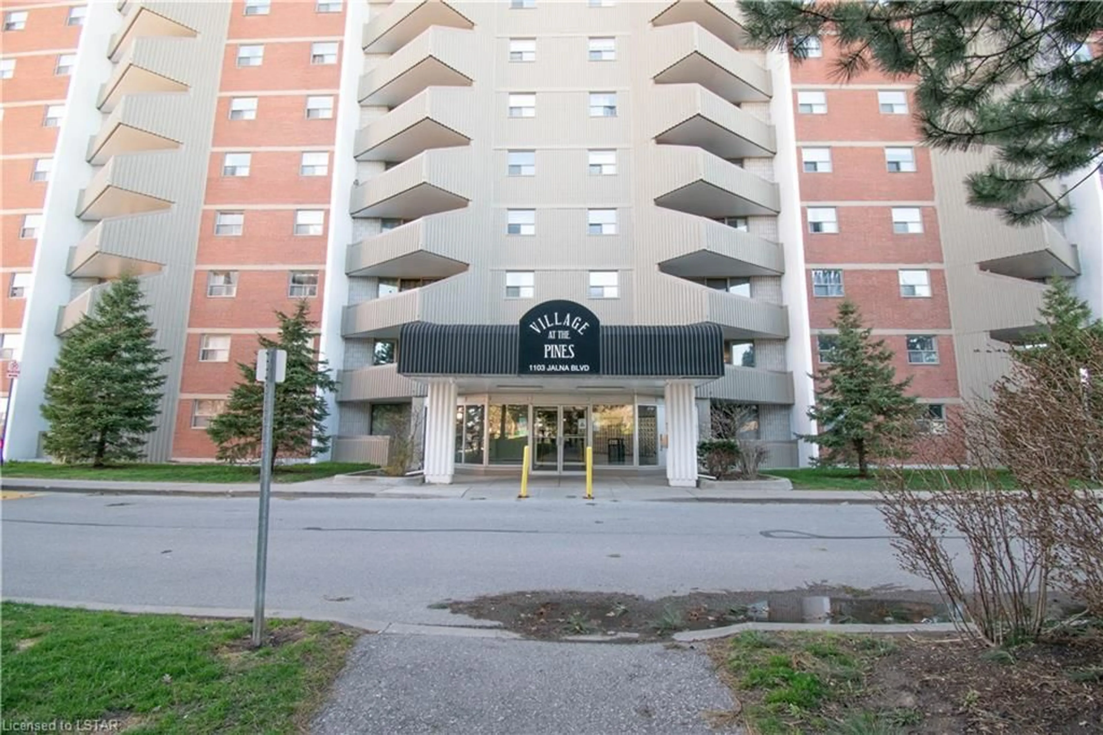Outside view for 1103 Jalna Blvd #1407, London Ontario N6E 2W8