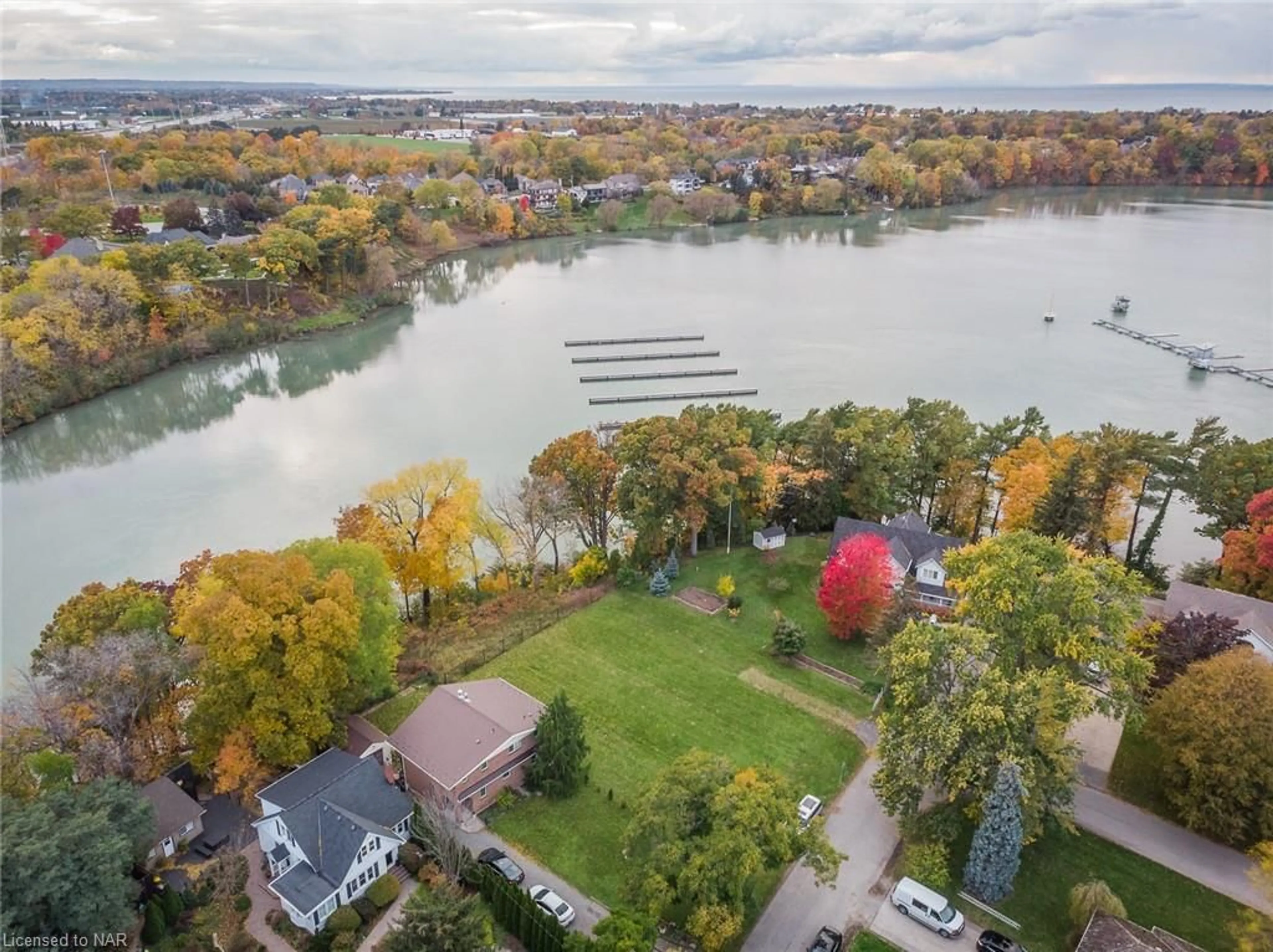 Lakeview for 56 Henley Dr, St. Catharines Ontario L2N 4A9