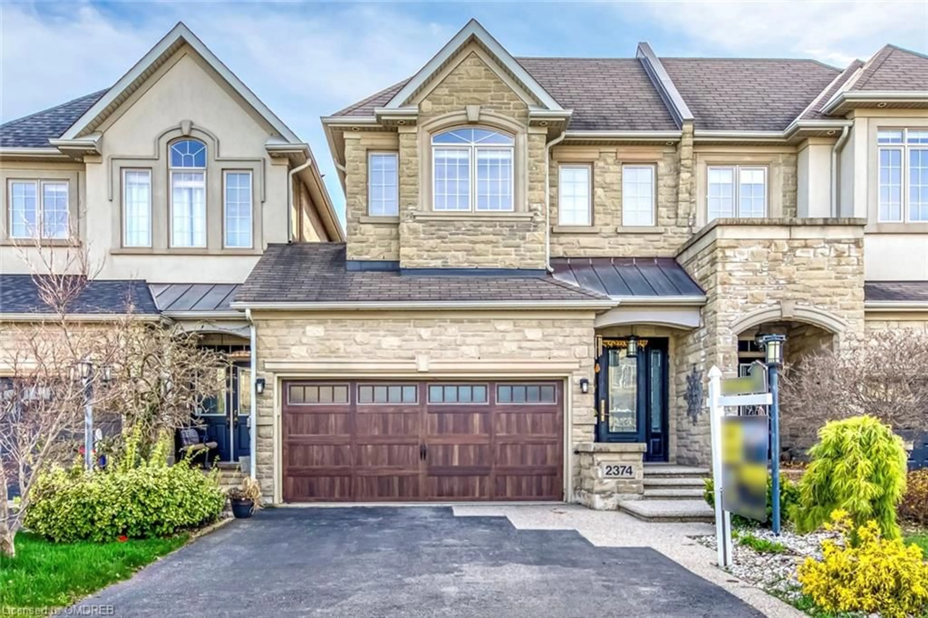 Home with brick exterior material for 2374 Wasaga Dr, Oakville Ontario L6H 0B7