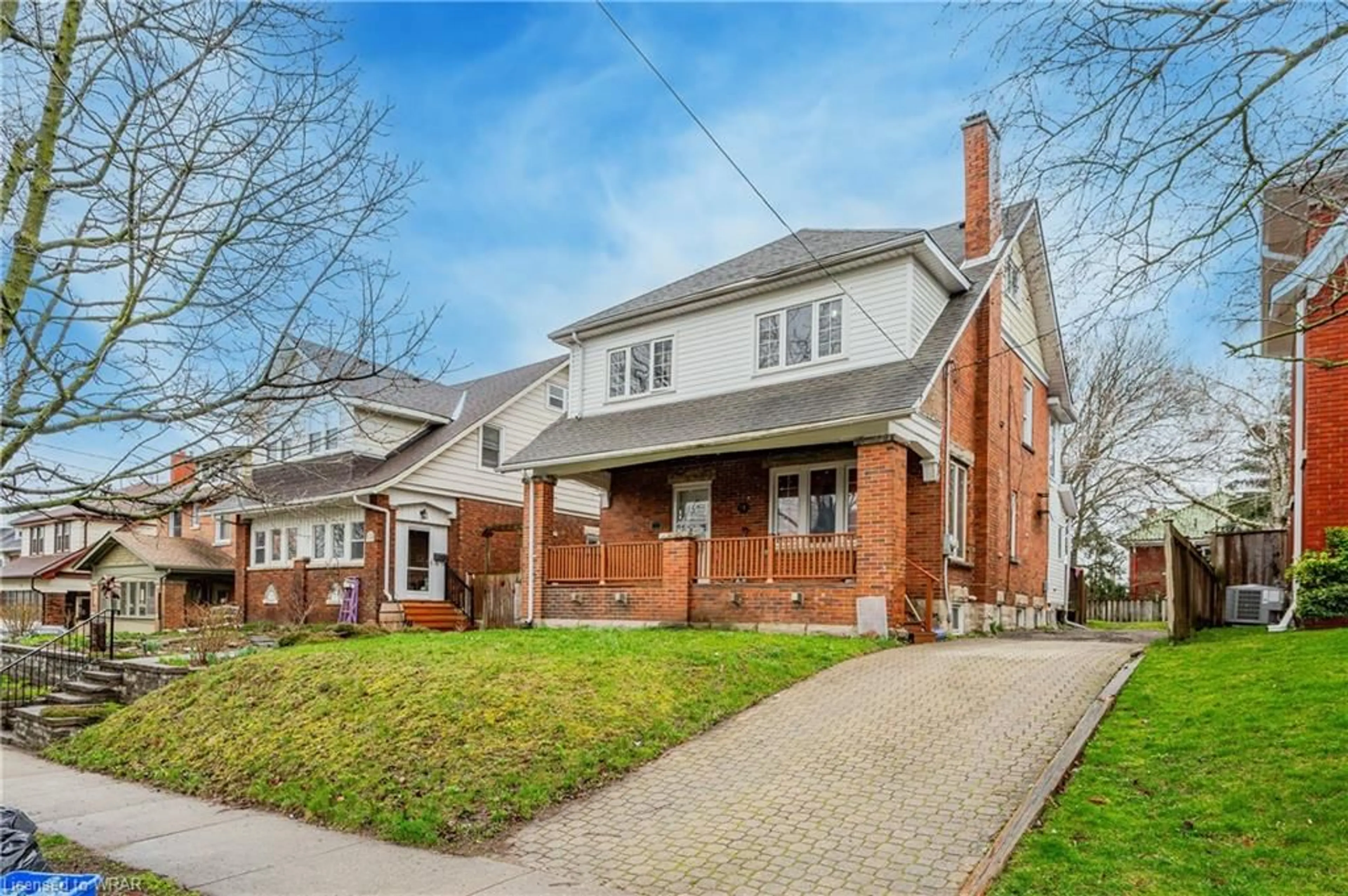 Home with brick exterior material for 31 Louisa St, Kitchener Ontario N2H 5L7
