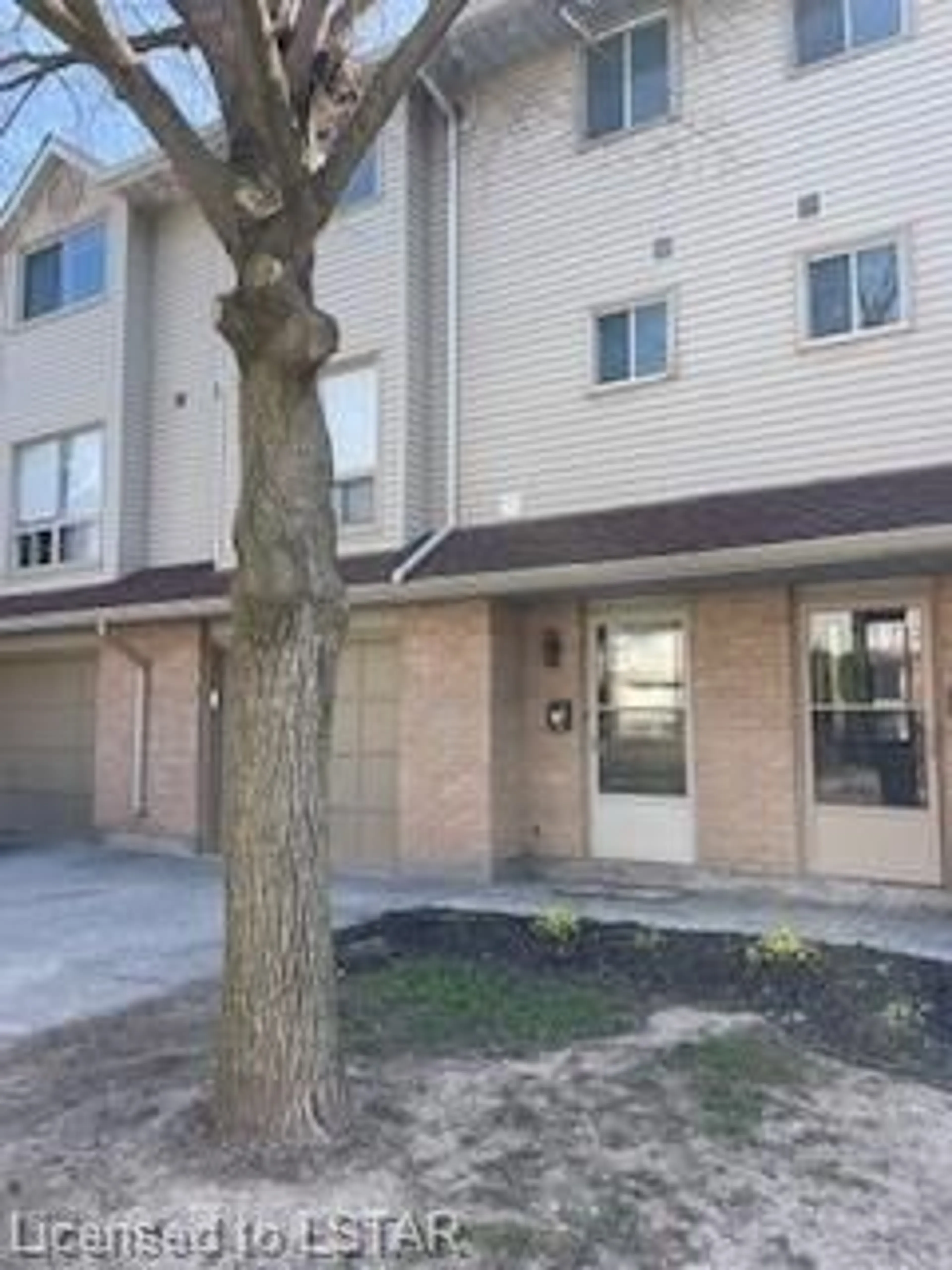 A pic from exterior of the house or condo for 35 Waterman Ave #76, London Ontario N6C 5T7