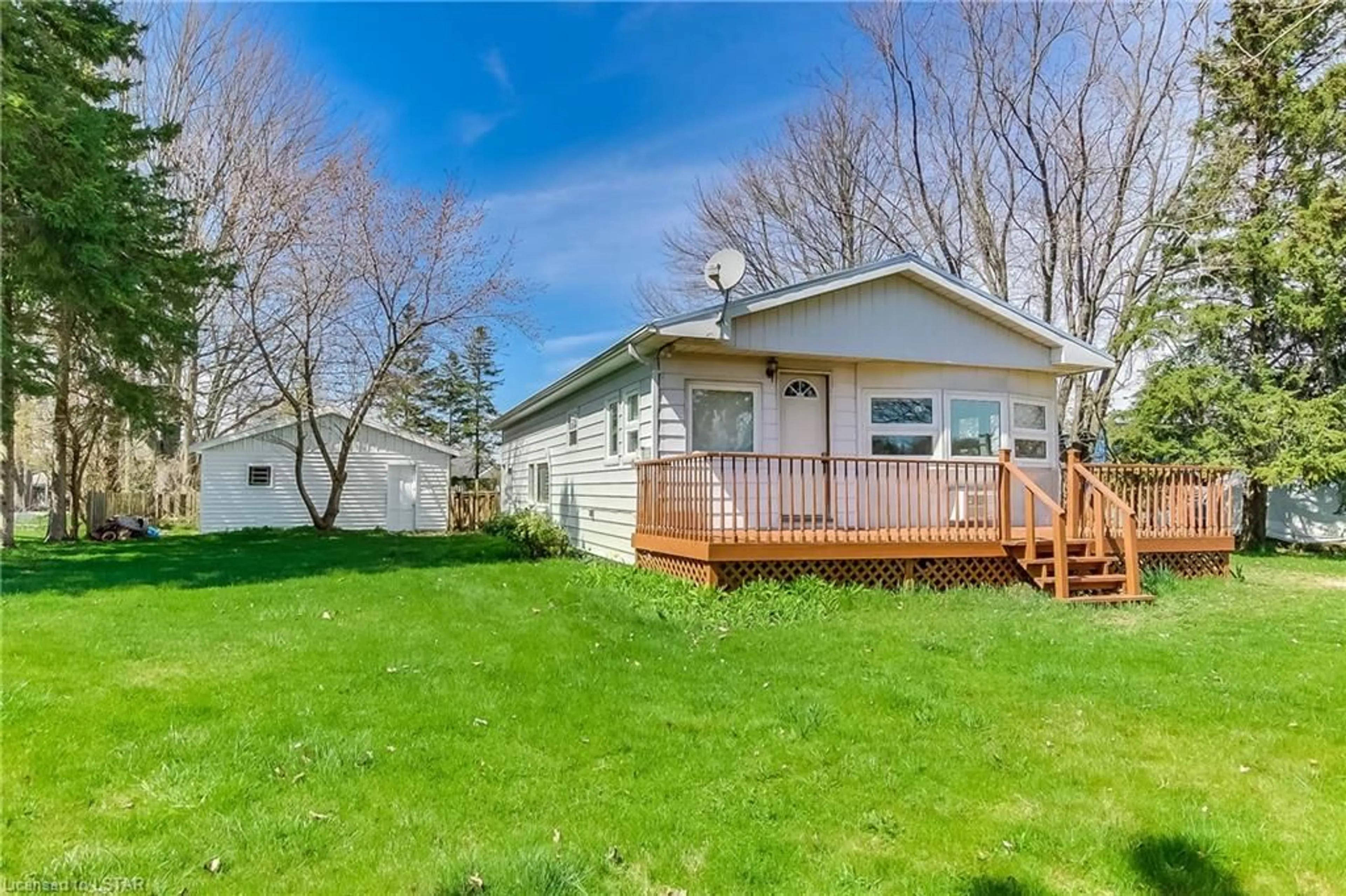 Fenced yard for 29770 Talbot Line, Wallacetown Ontario N0L 2M0