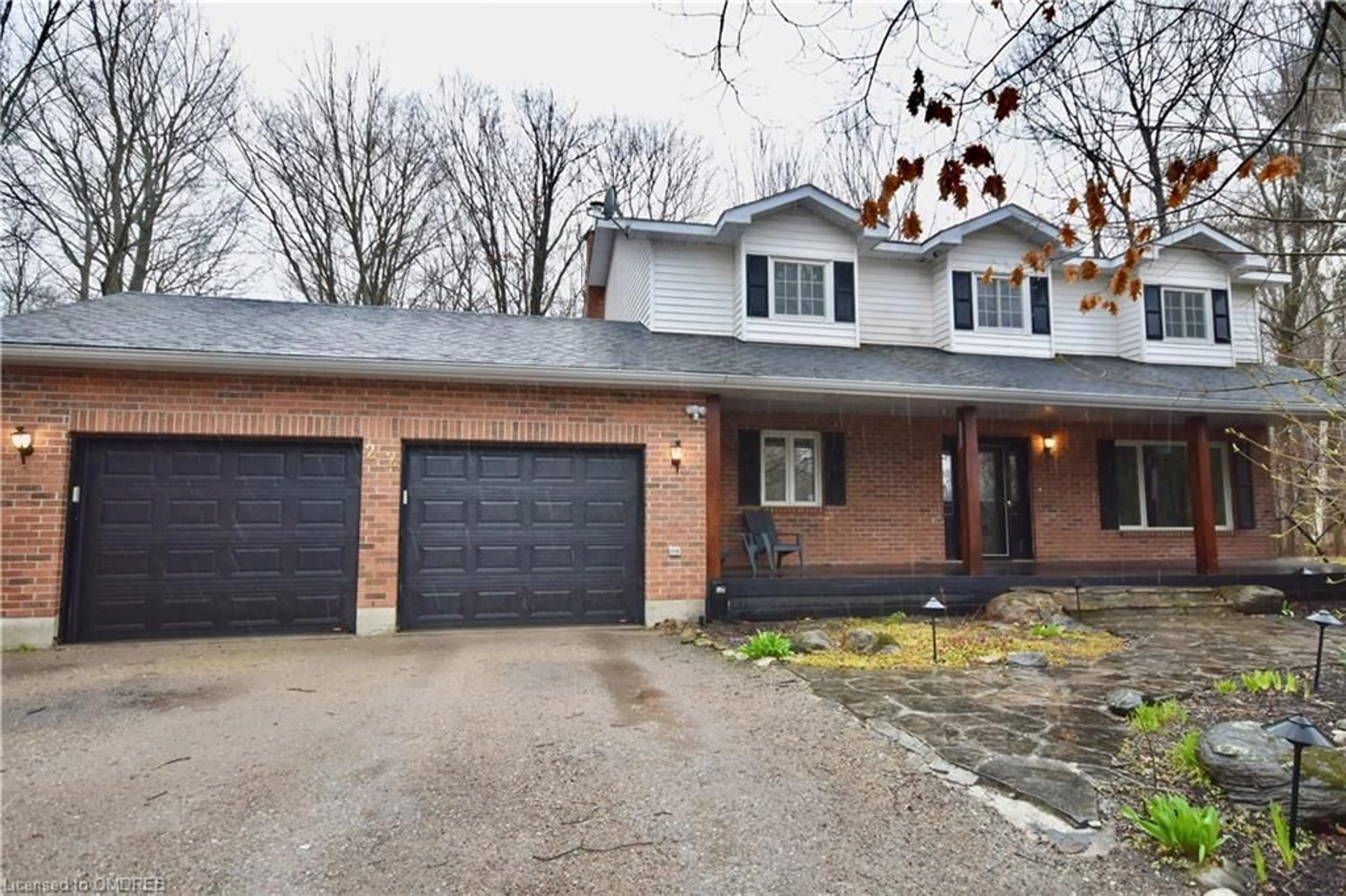 Home with brick exterior material for 22 Forestdale Dr, Penetanguishene Ontario L9M 1Z9