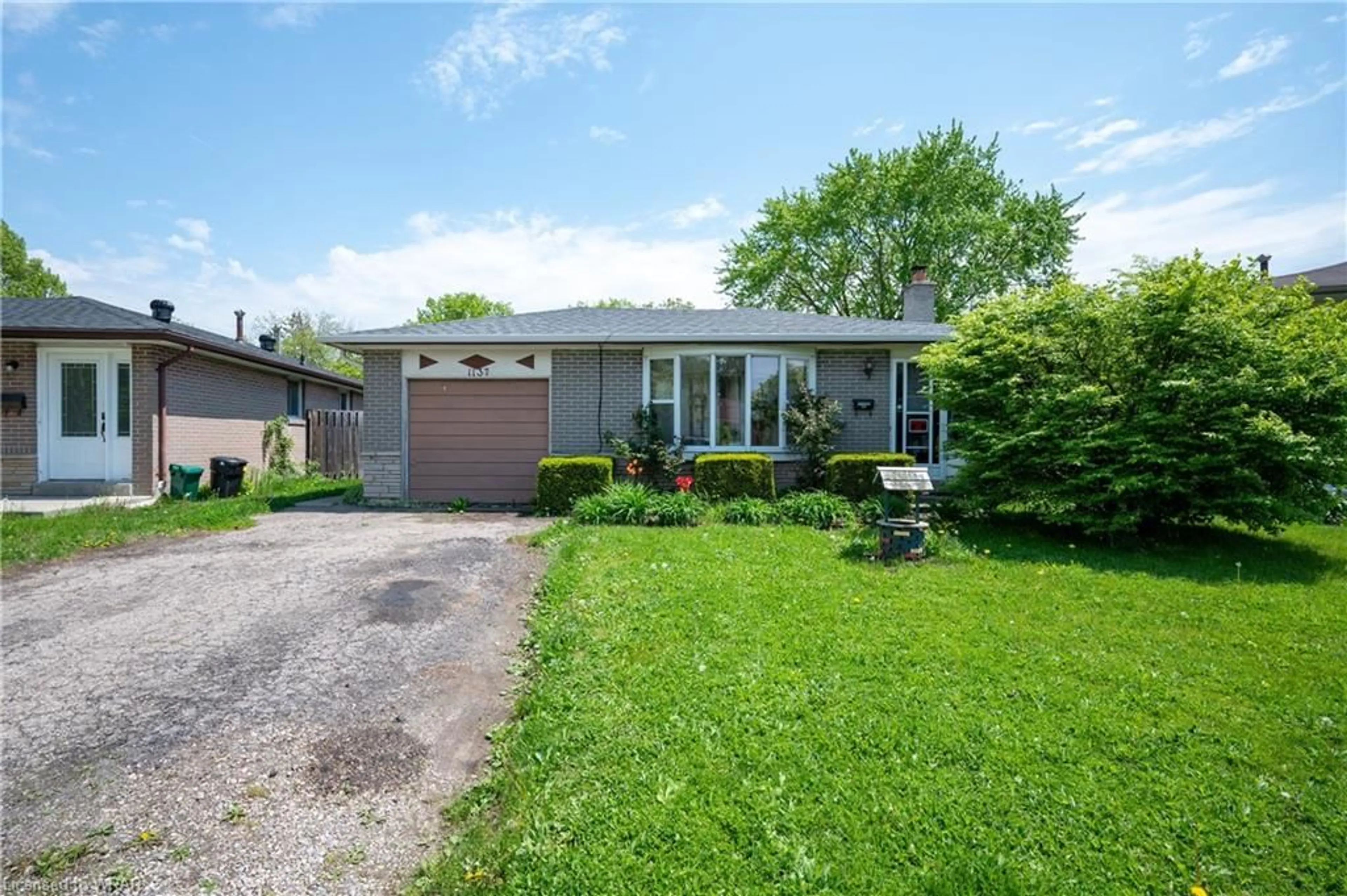 Frontside or backside of a home for 1137 Valentine Dr, Cambridge Ontario N3H 2N9