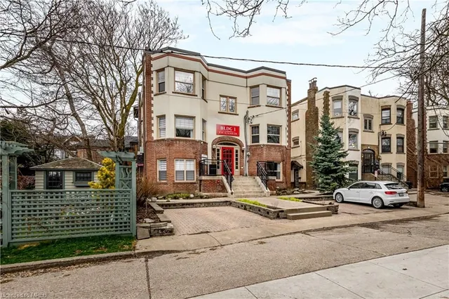 Additional property image - 9 Humewood Dr Unit Bldg 1