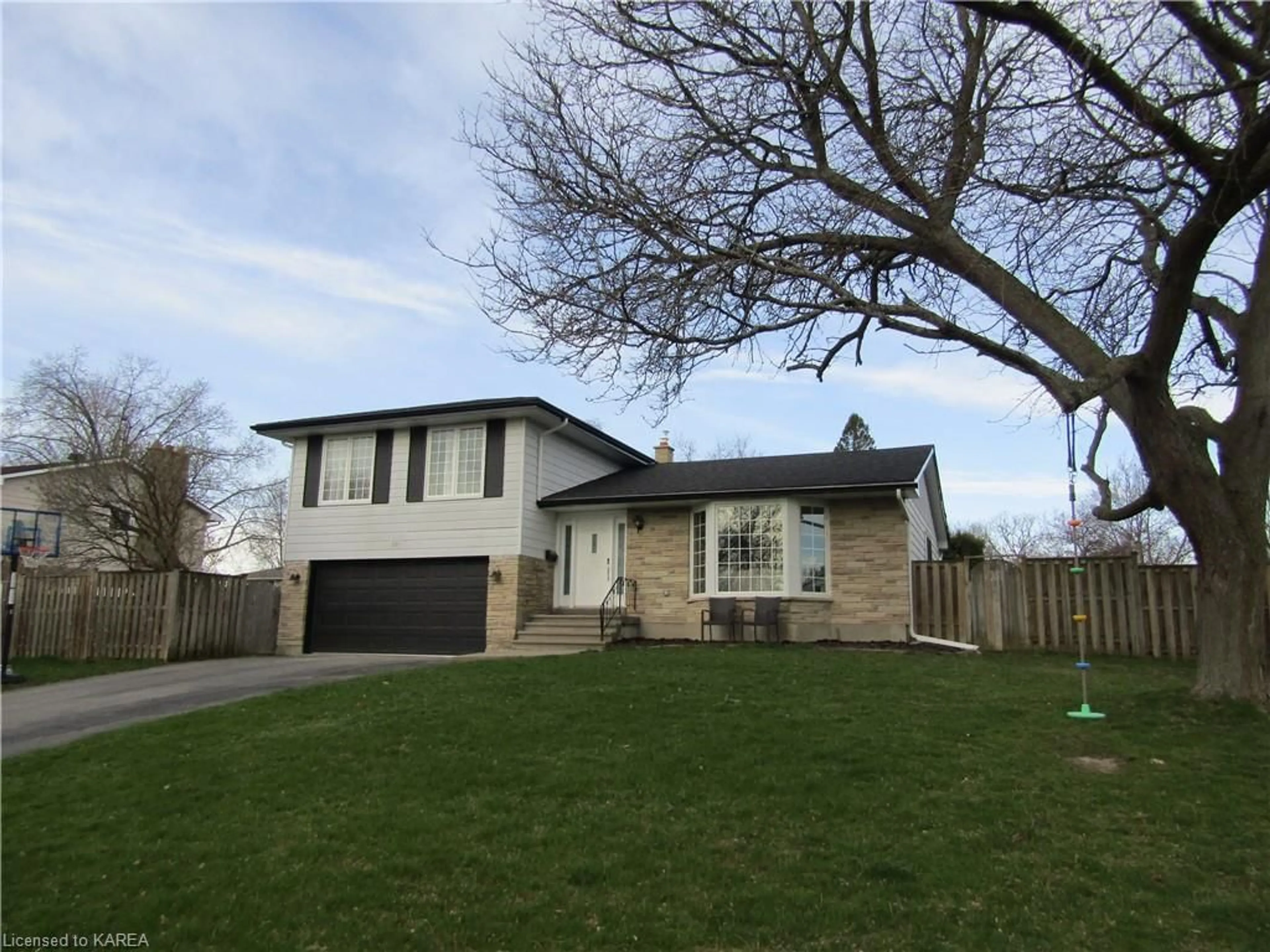 Frontside or backside of a home for 721 Holgate Cres, Kingston Ontario K7M 5A7