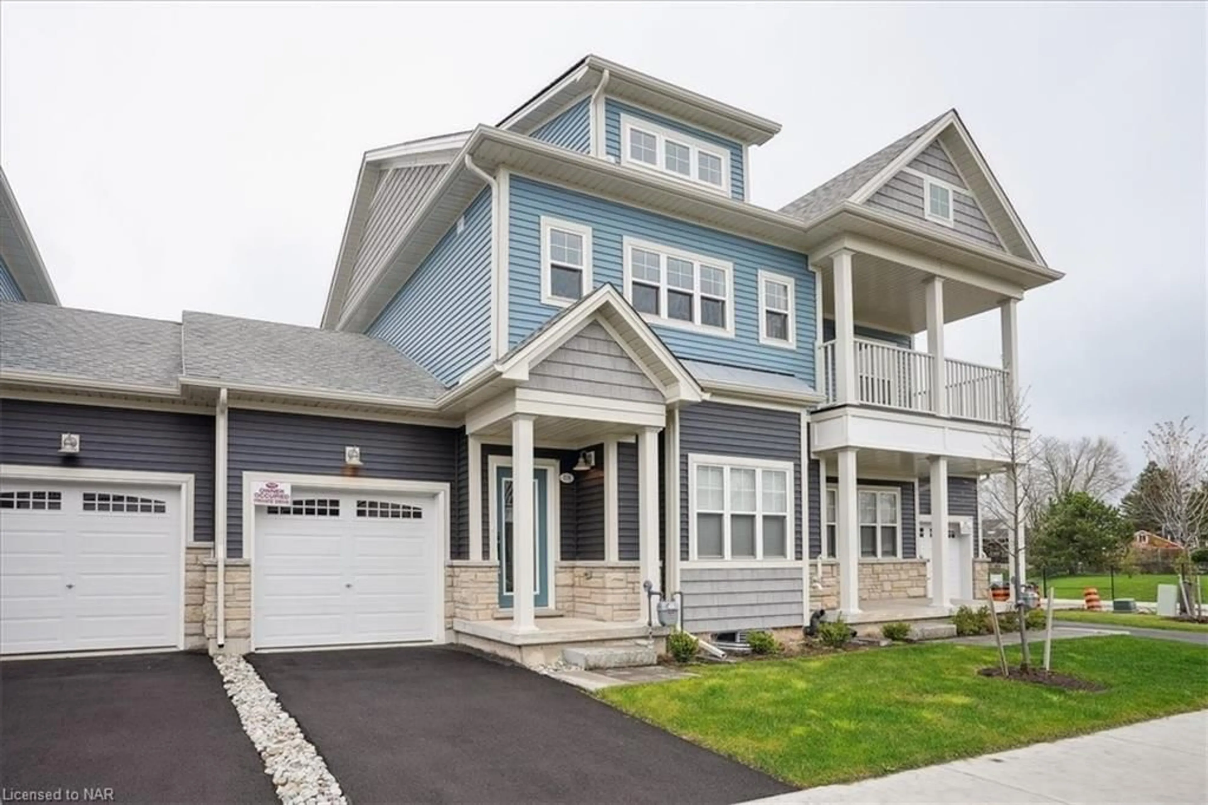 Frontside or backside of a home for 11 Shores Lane #B, Crystal Beach Ontario L0S 1B0