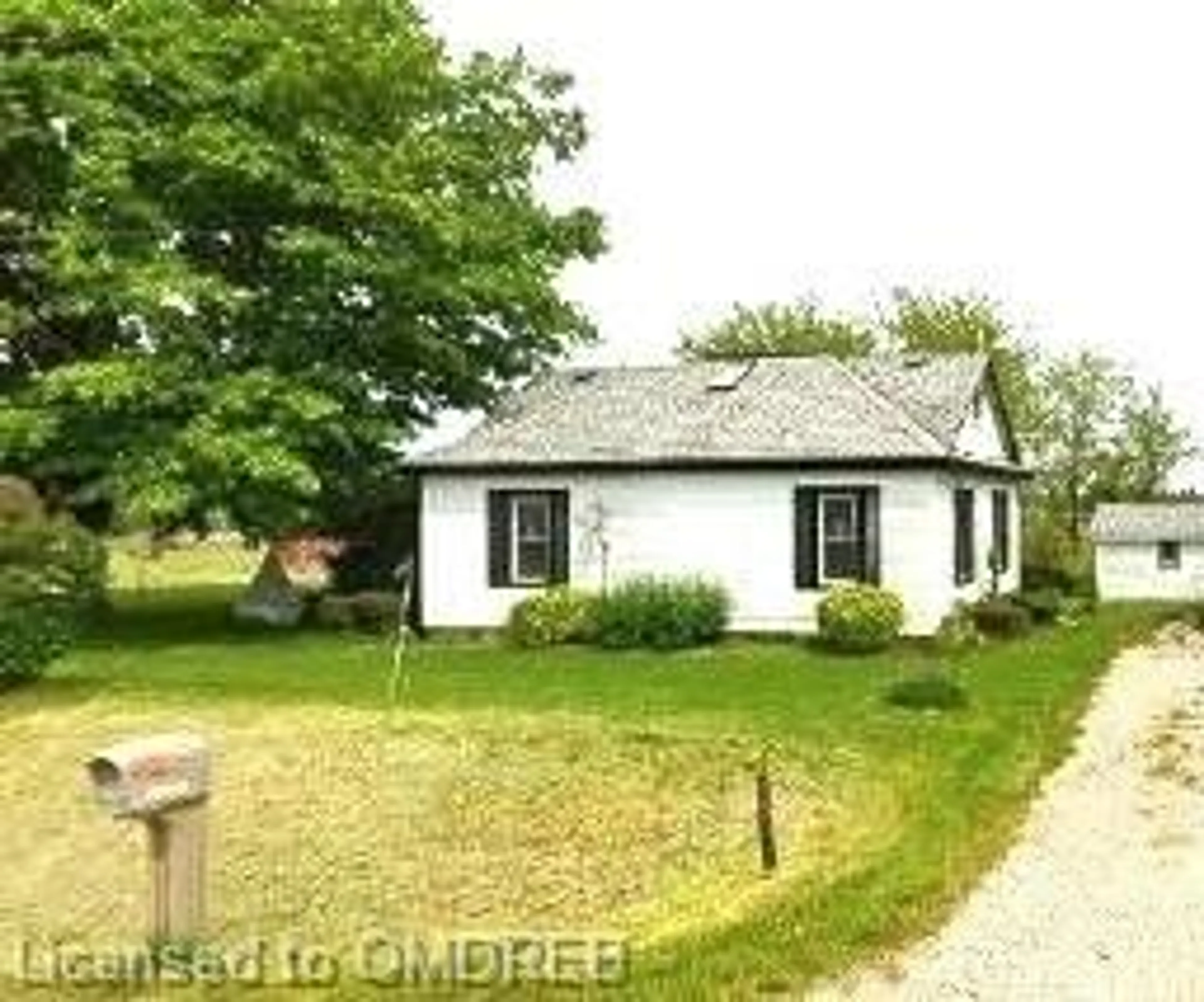Cottage for 384413 Salford Rd, Salford Ontario N0J 1W0