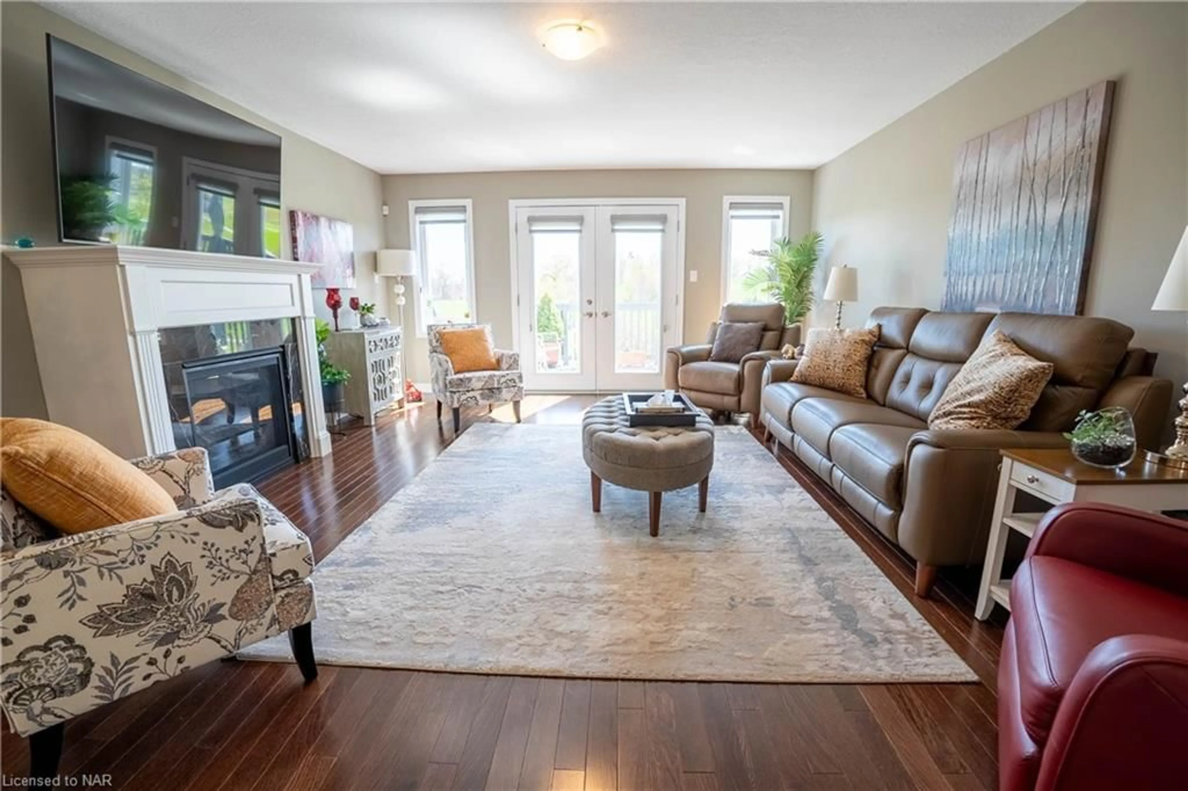 Living room for 77 Avery Crescent Cres #14, St. Catharines Ontario L2P 0E5