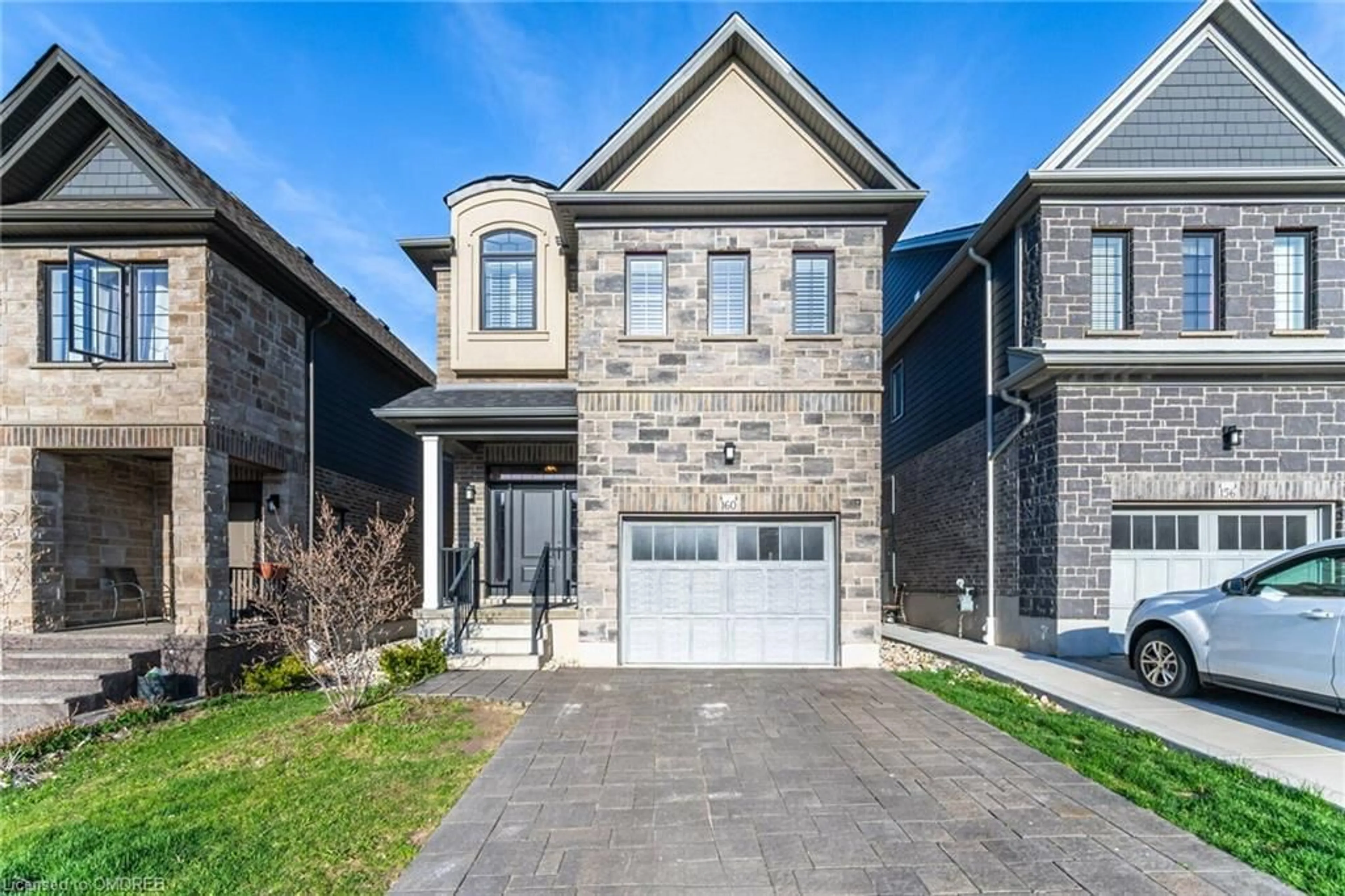 Home with brick exterior material for 160 Hollybrook Trail, Kitchener Ontario N2R 0M2