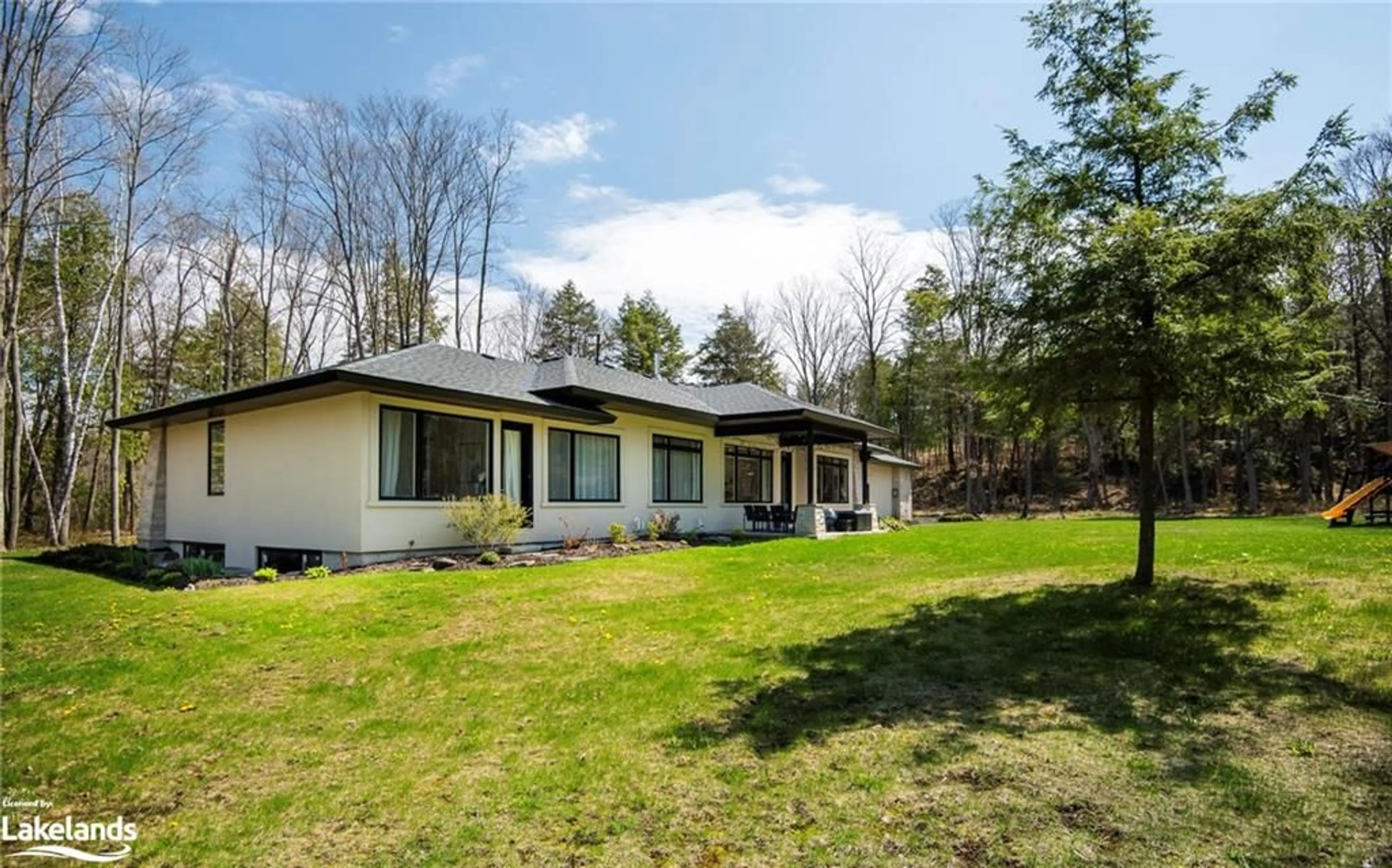 Cottage for 308286 Hockley Rd, Mono Ontario L9W 6N3