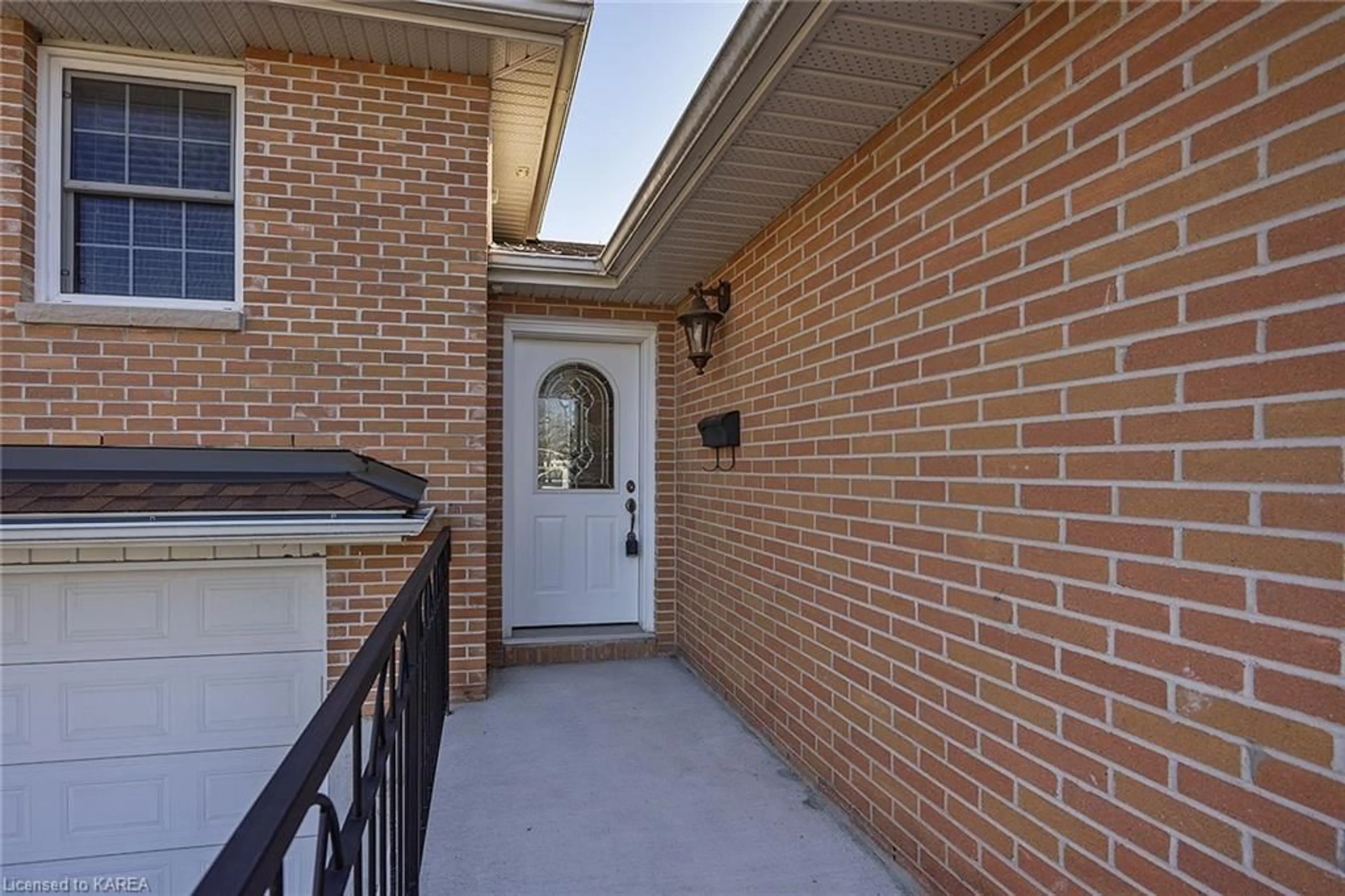 Home with brick exterior material for 908 Percy Cres, Kingston Ontario K7M 4P5