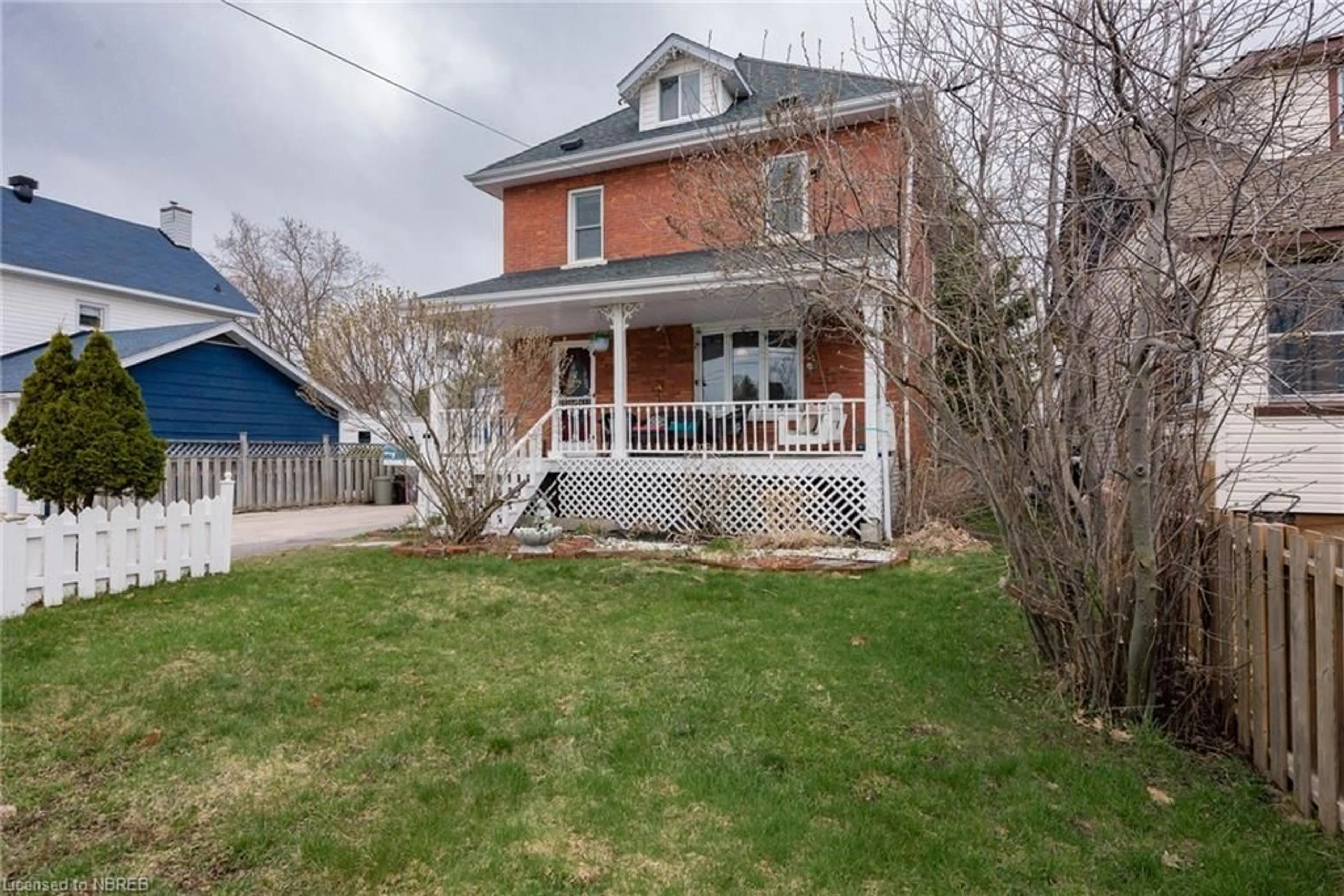 Frontside or backside of a home for 1468 Cassells St, North Bay Ontario P1B 4C1