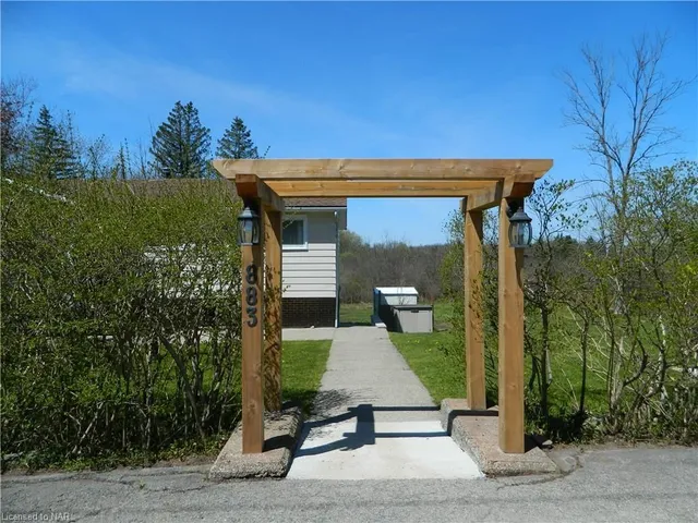 883 Ridge Rd N Rd, Ridgeway 2