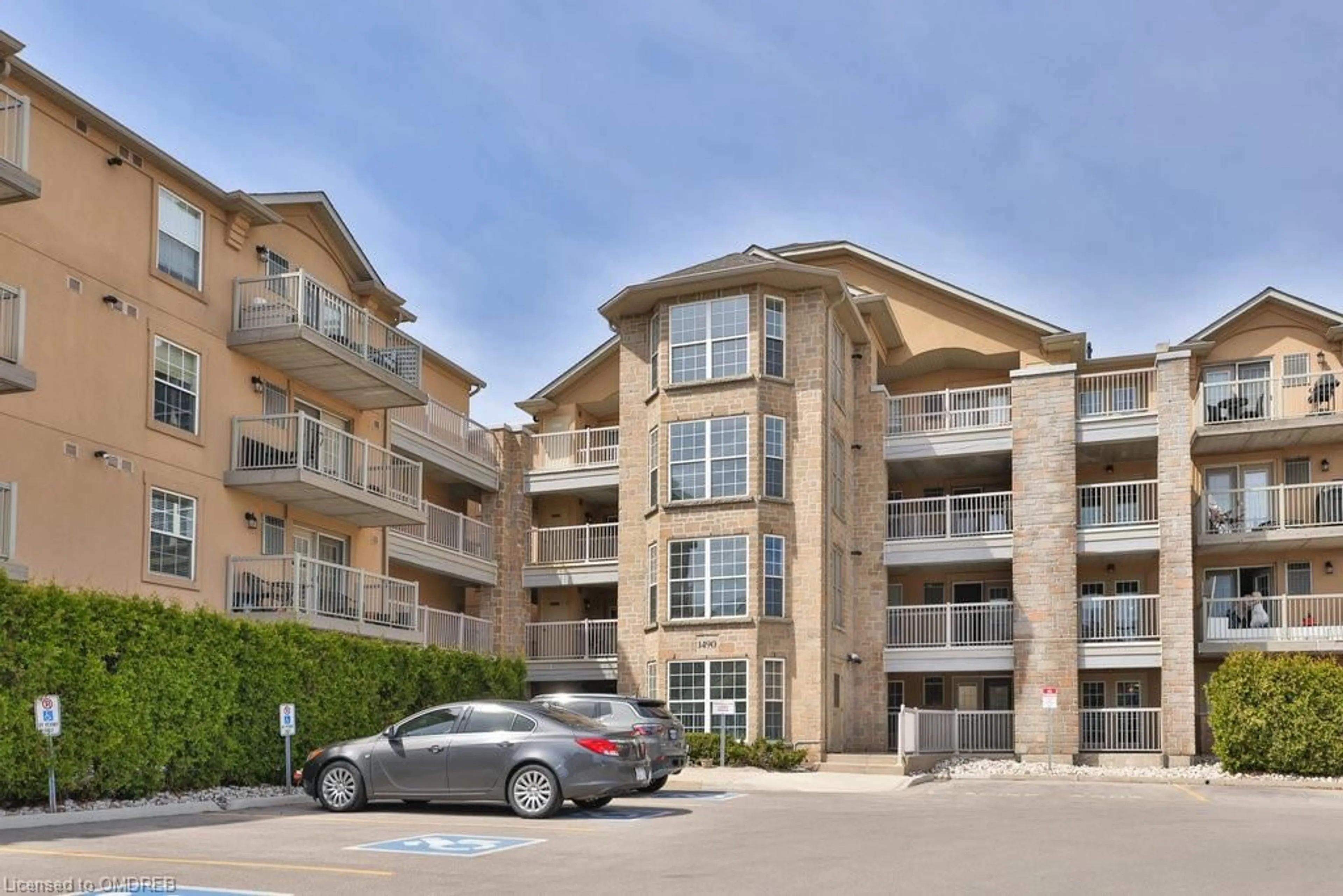 A pic from exterior of the house or condo for 1490 Bishops Gate #411, Oakville Ontario L6M 4N4