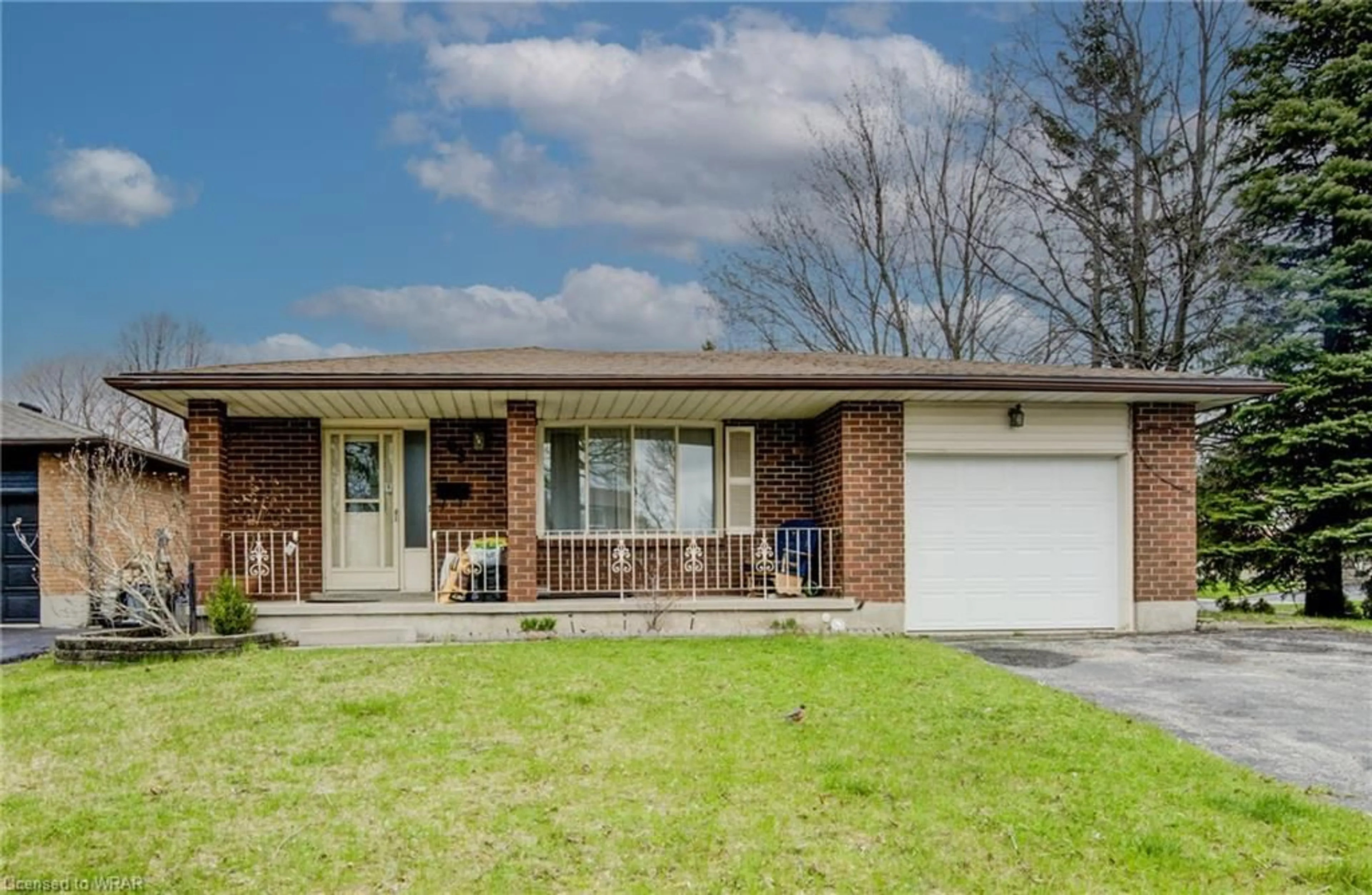 Frontside or backside of a home for 63 Oldfield Dr, Kitchener Ontario N2A 3P3