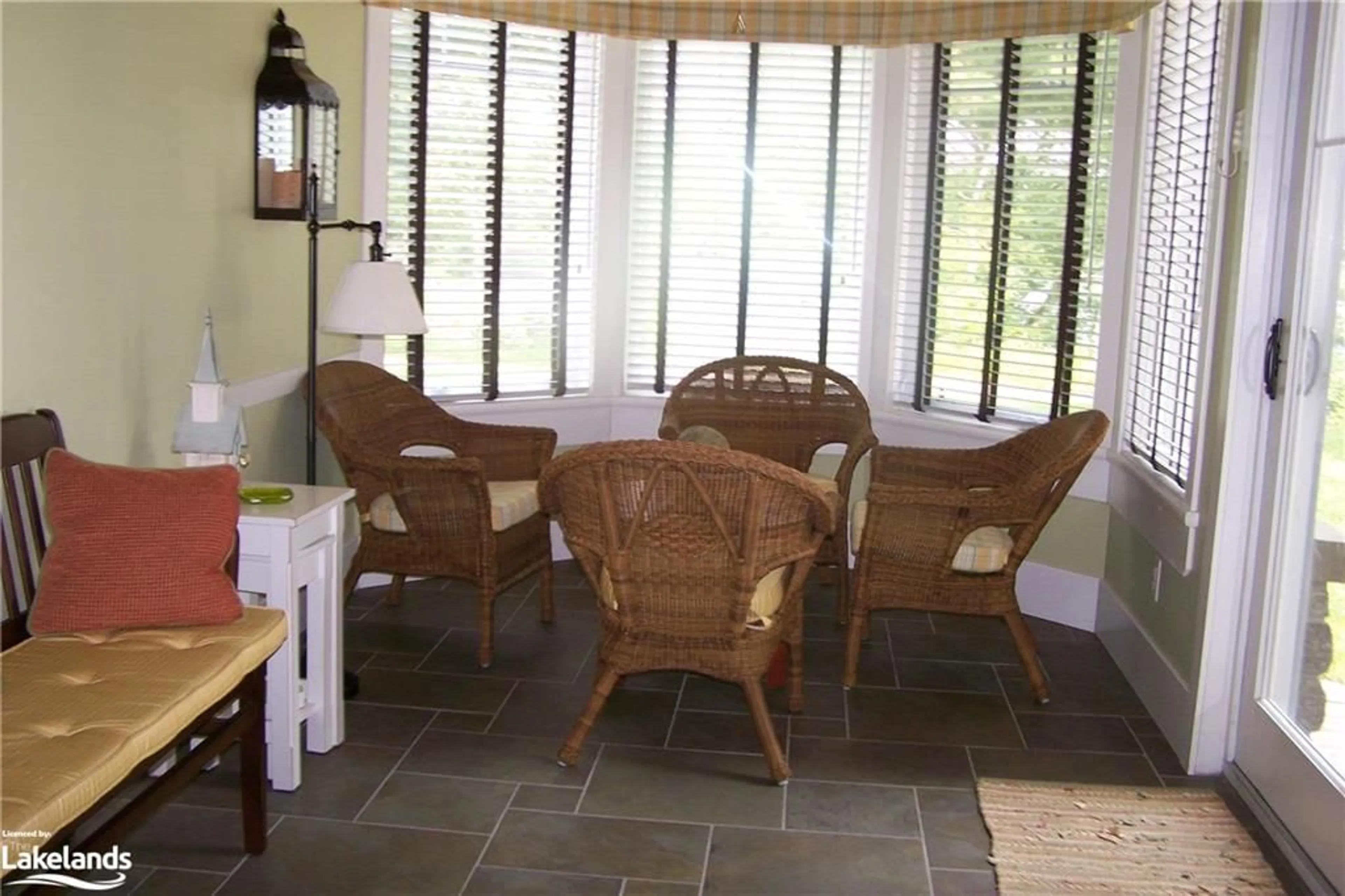 Dining room, ceramic floors, cottage for 1020 Birch Glen V7. W10 Rd, Baysville Ontario P0B 1A0