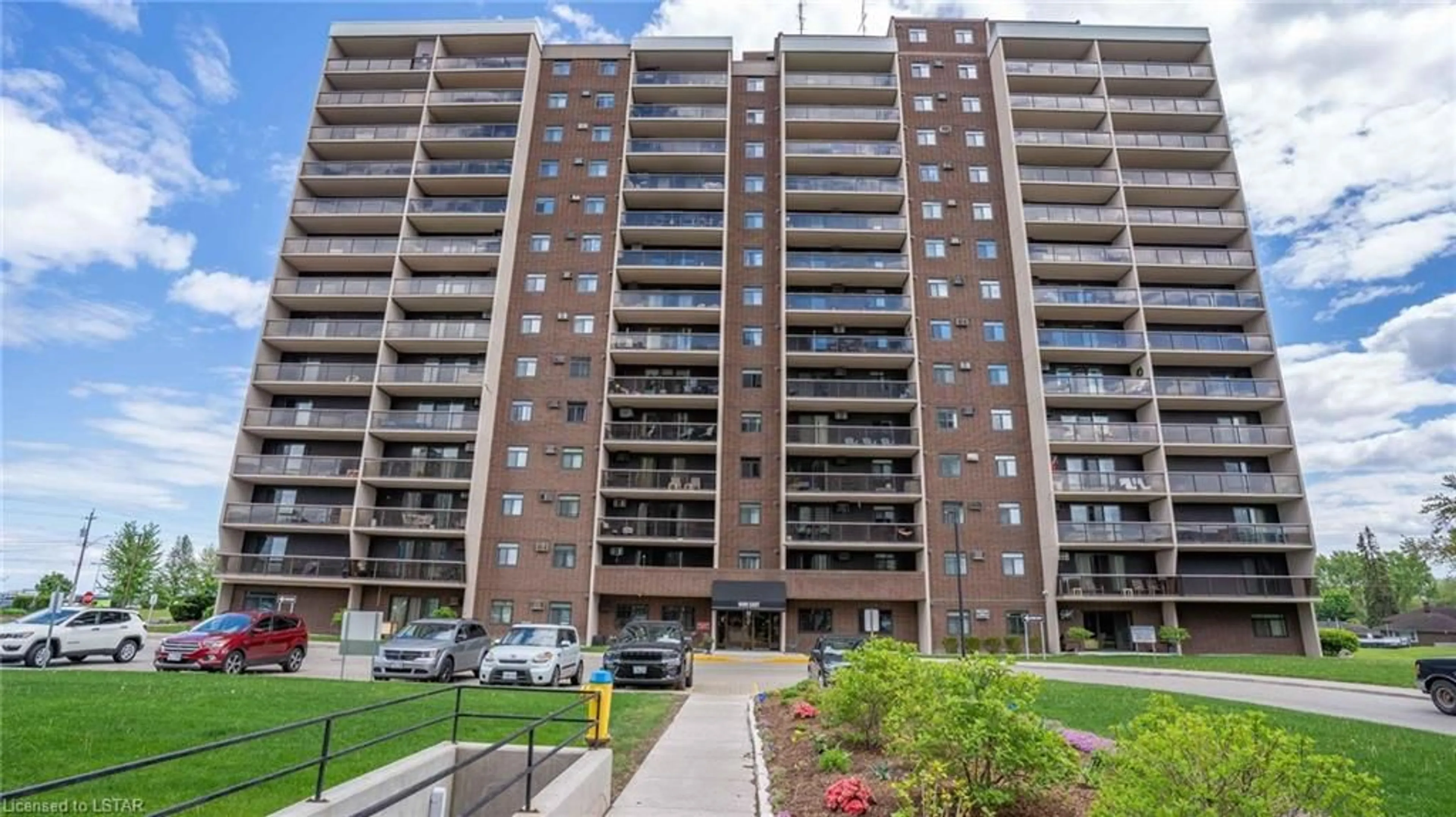 A pic from exterior of the house or condo for 9099 Riverside Dr #1119, Windsor Ontario N8S 4P9