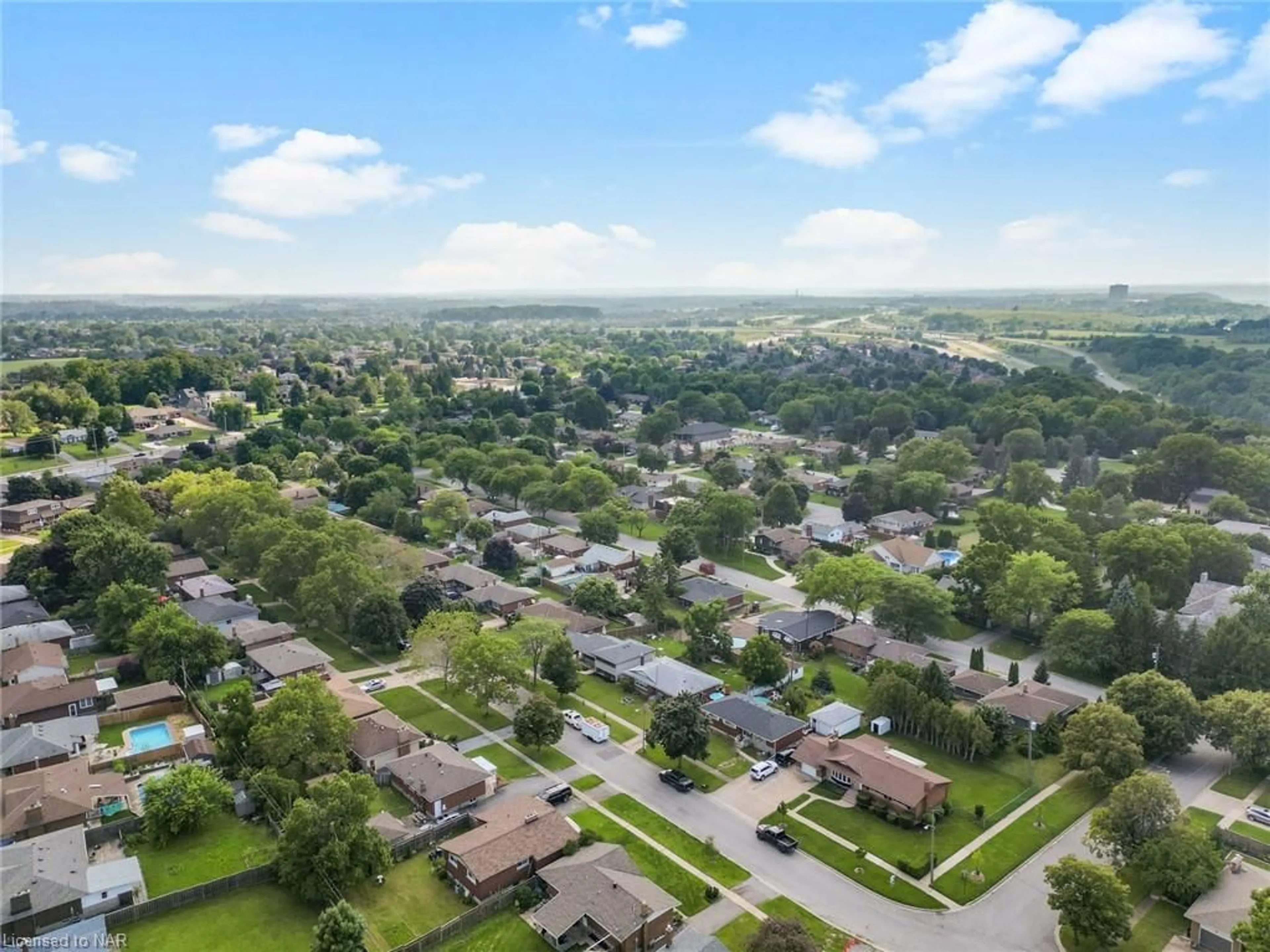 Lakeview for 17 Clearview Hts, St. Catharines Ontario L2T 2W2