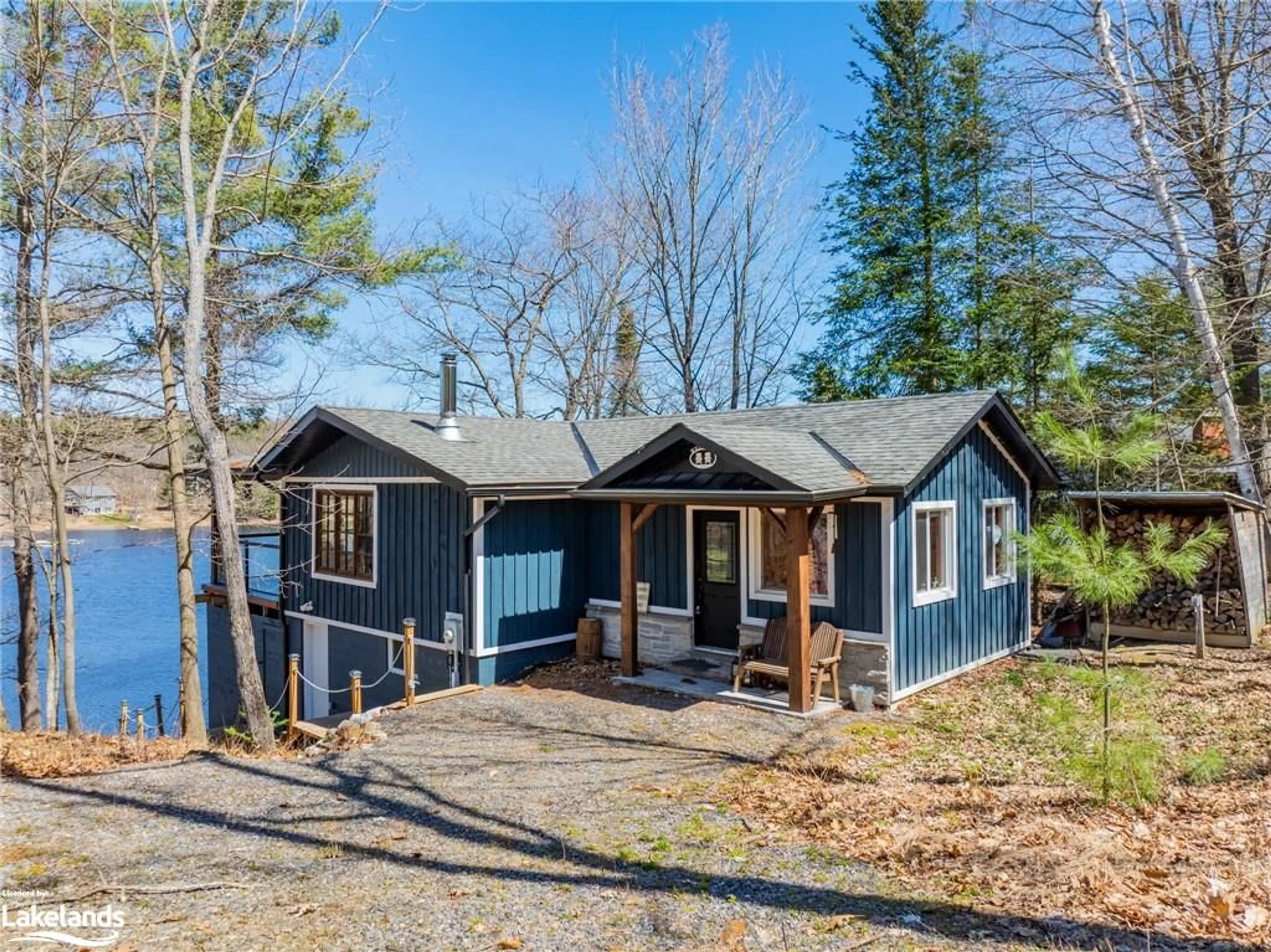 Cottage for 18 Inverlochy Road, Carling Ontario P0G 1G0