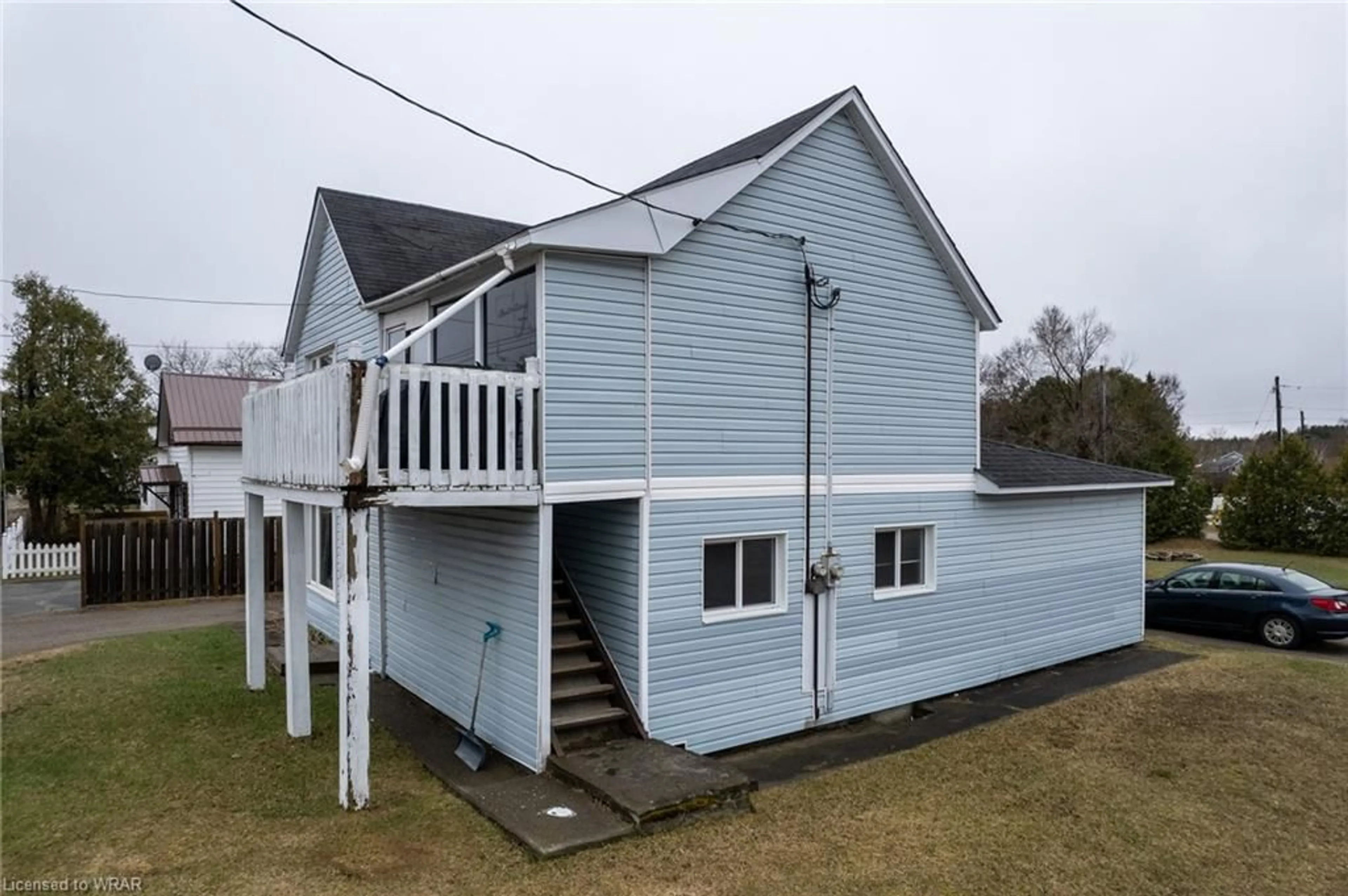 Frontside or backside of a home for 401 Wood St, Espanola Ontario P5E 1M5