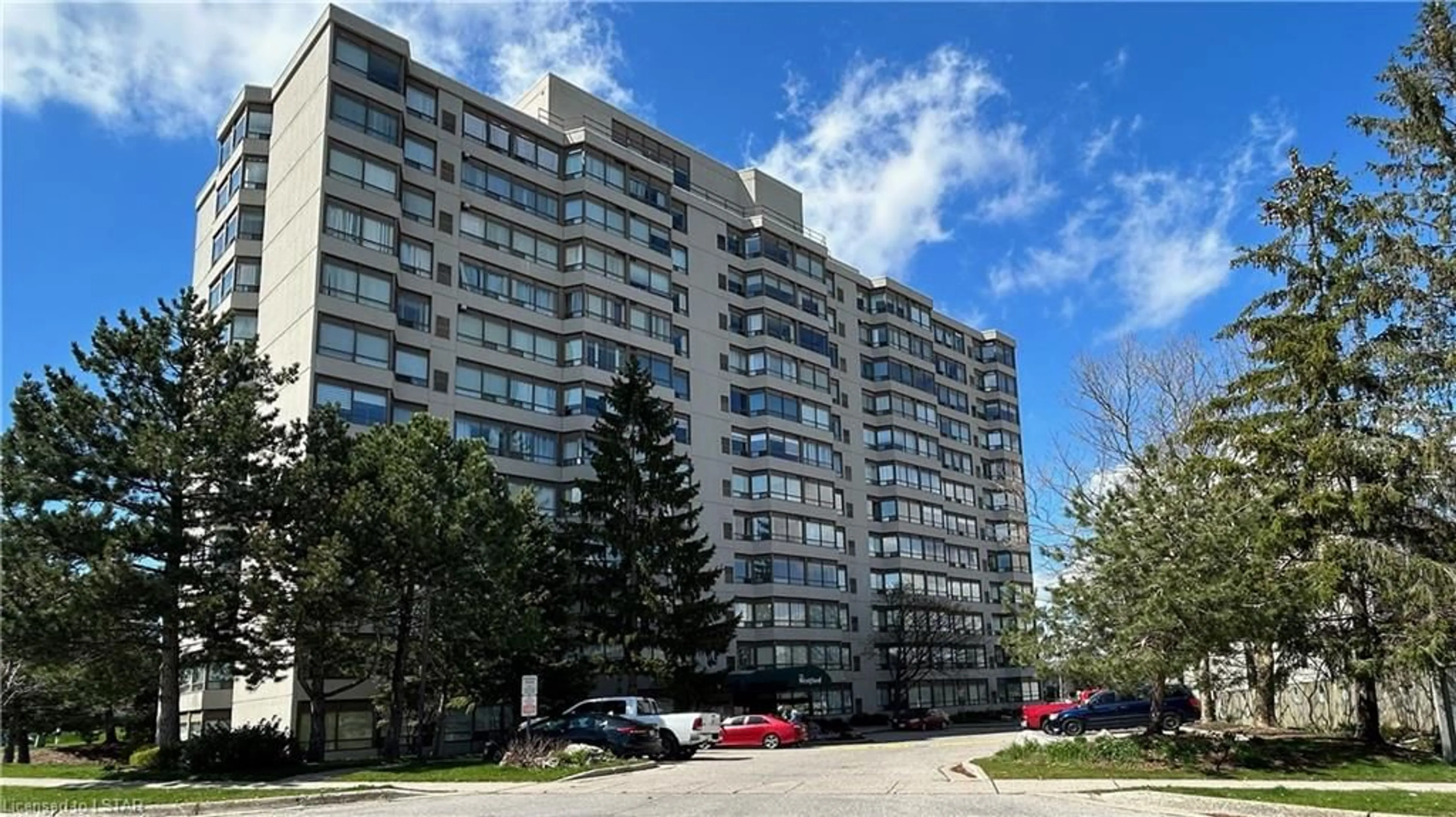 A pic from exterior of the house or condo for 744 Wonderland Rd #405, London Ontario N6K 4K3