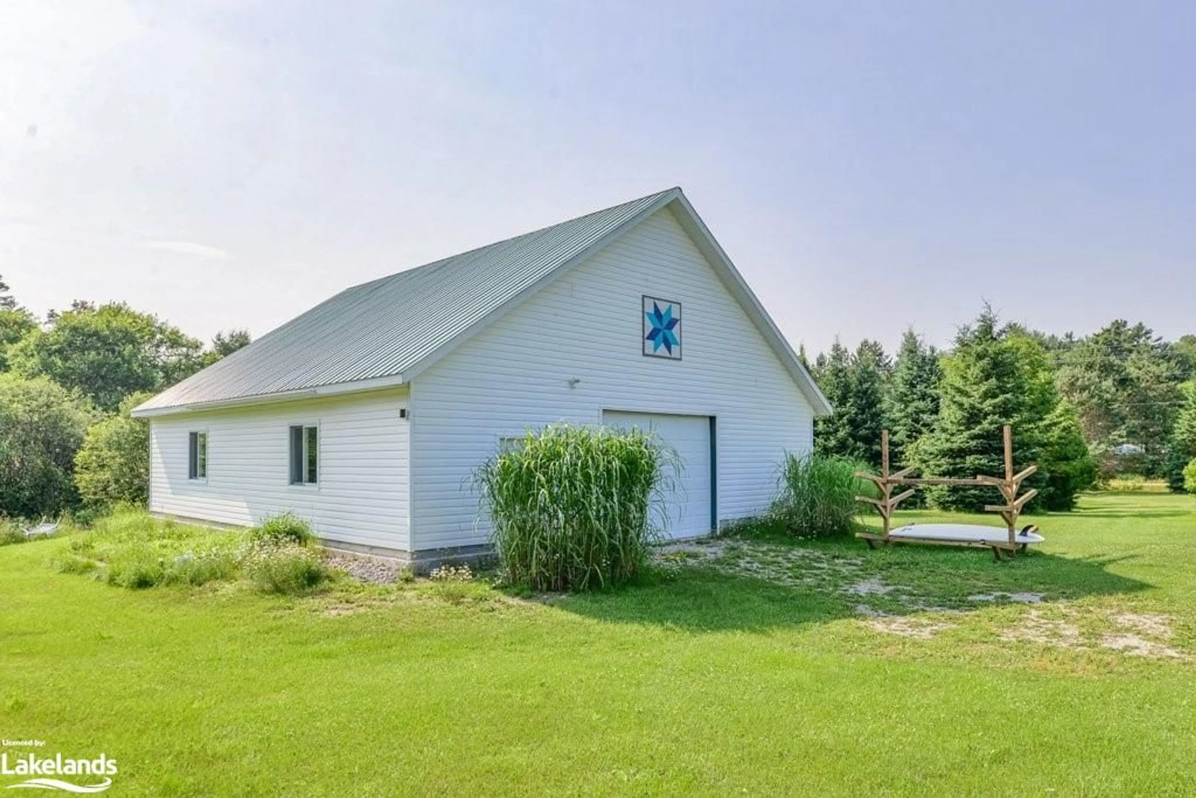 Frontside or backside of a home, cottage for 2434 Old Muskoka Rd, Huntsville Ontario P0B 1M0