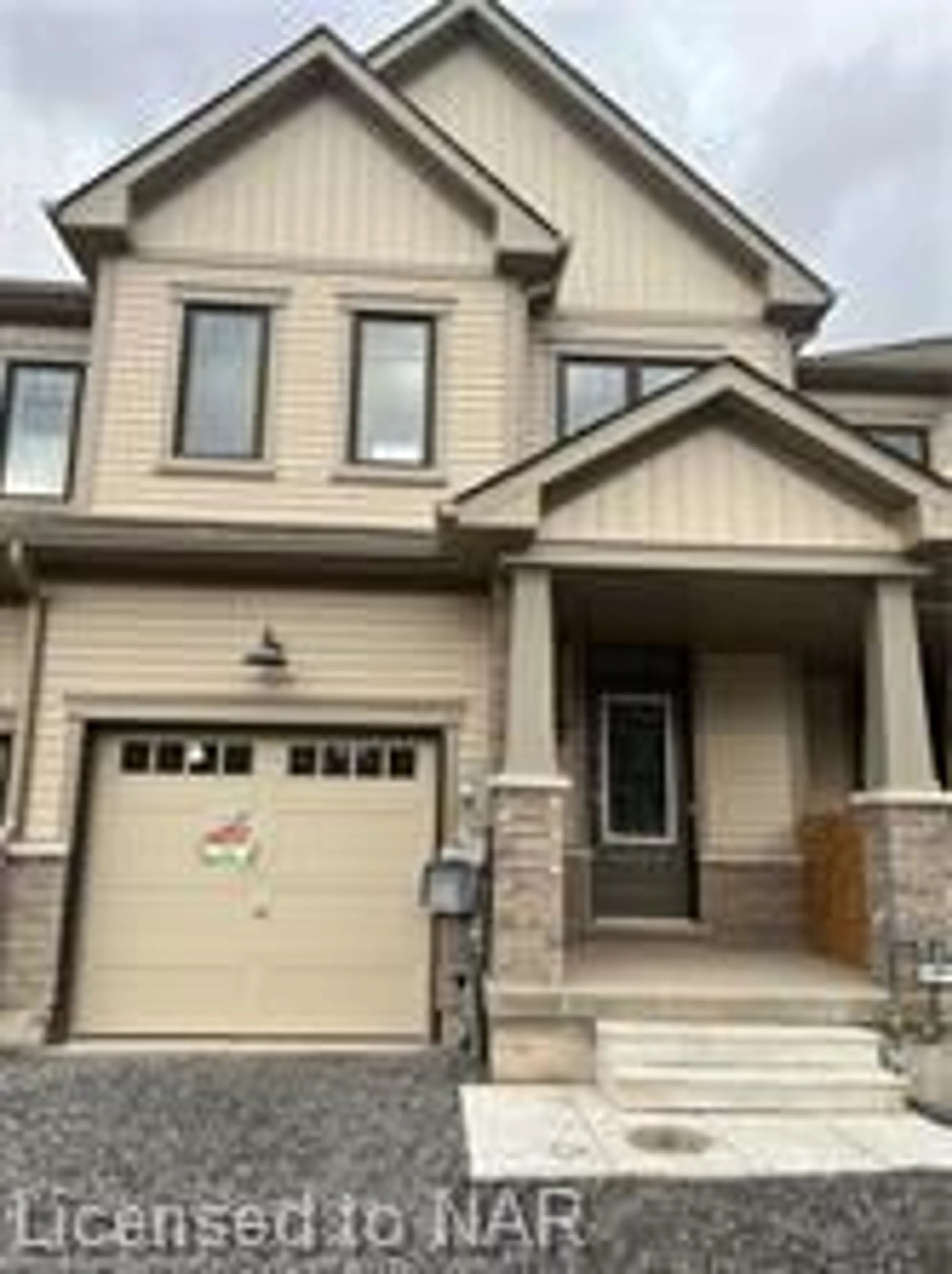 Frontside or backside of a home for 113 Keelson St, Welland Ontario L3B 0M4
