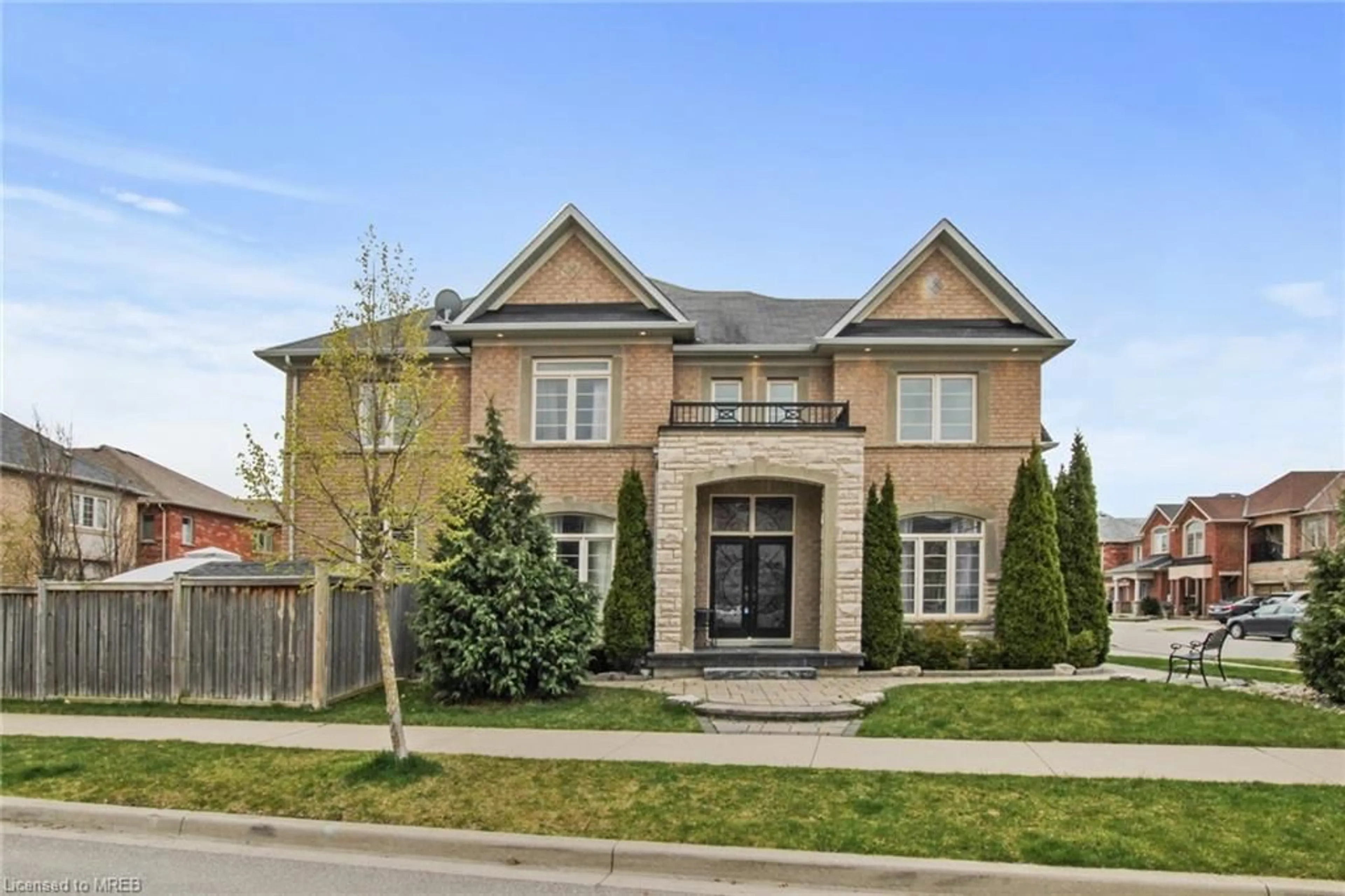 Home with brick exterior material for 4276 Vivaldi Rd, Burlington Ontario L7M 0N5