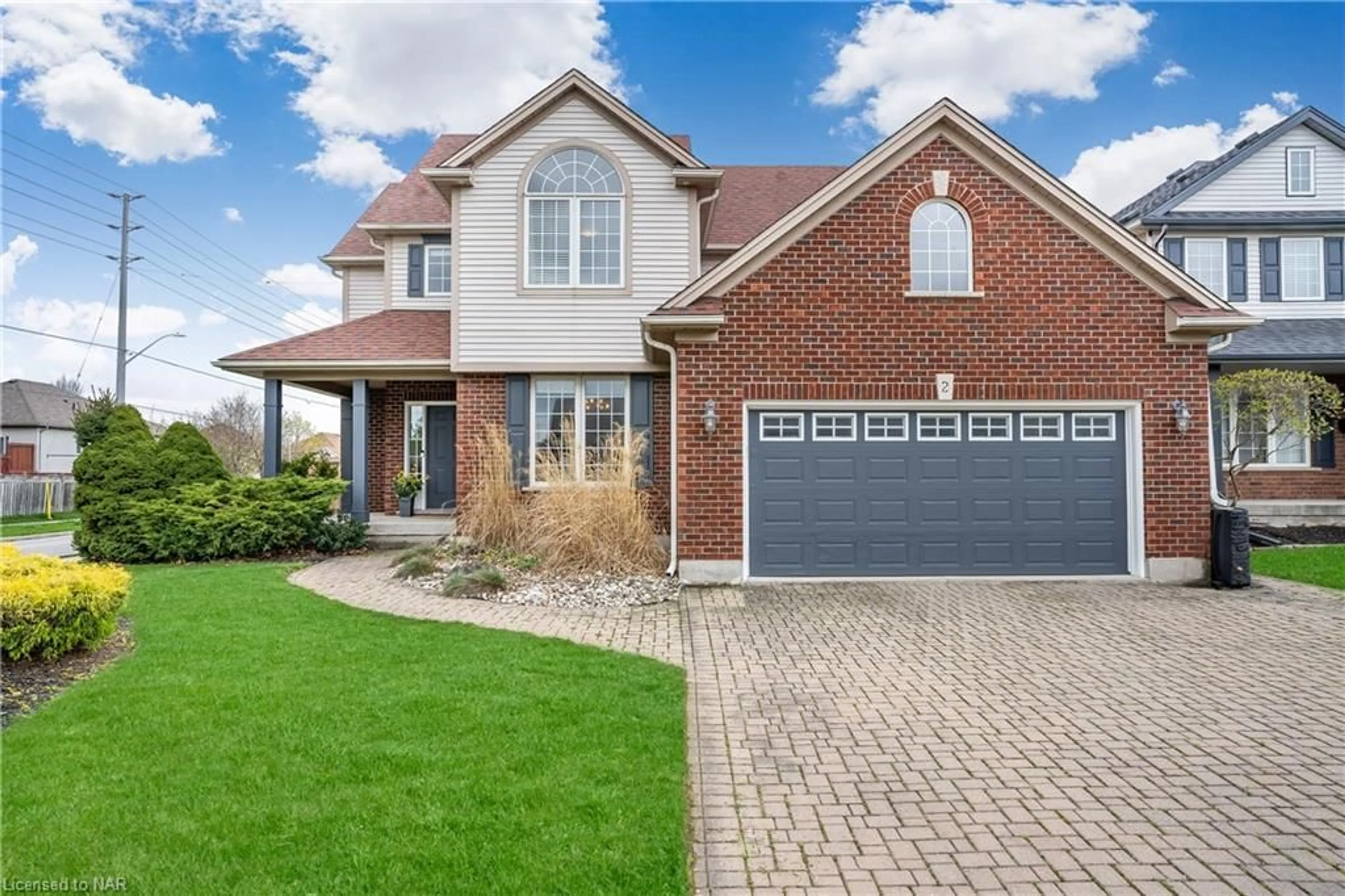 Home with brick exterior material for 2 Briarwood Dr, St. Catharines Ontario L2S 4A7